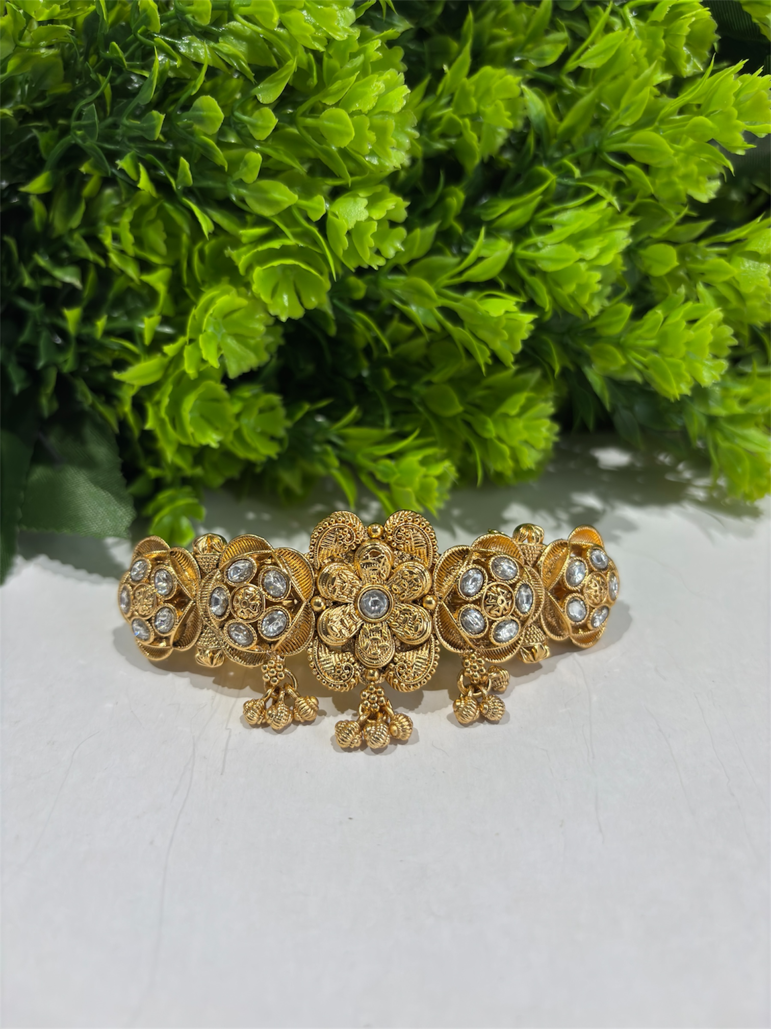 Sahasra Floral Clip