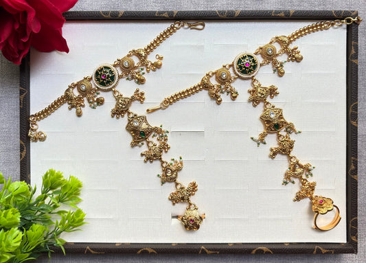 Royal Green Stone Hath Phool