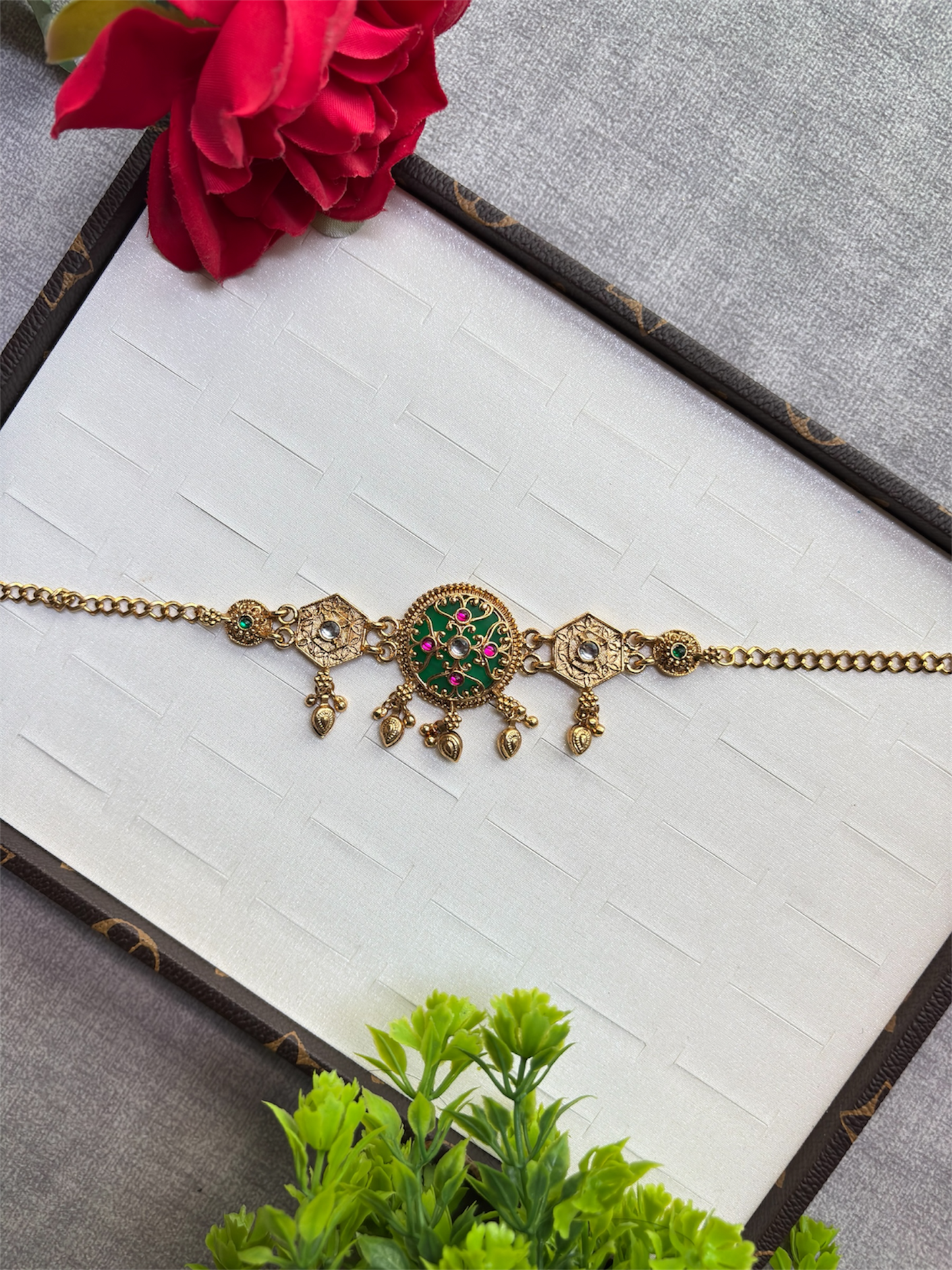 Emerald Bloom Kundan Charm Bracelet
