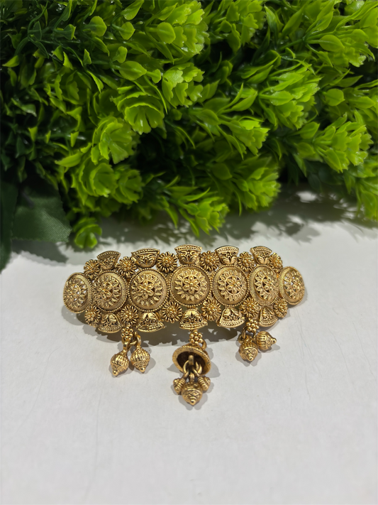 Kavya Antique Centre Clip
