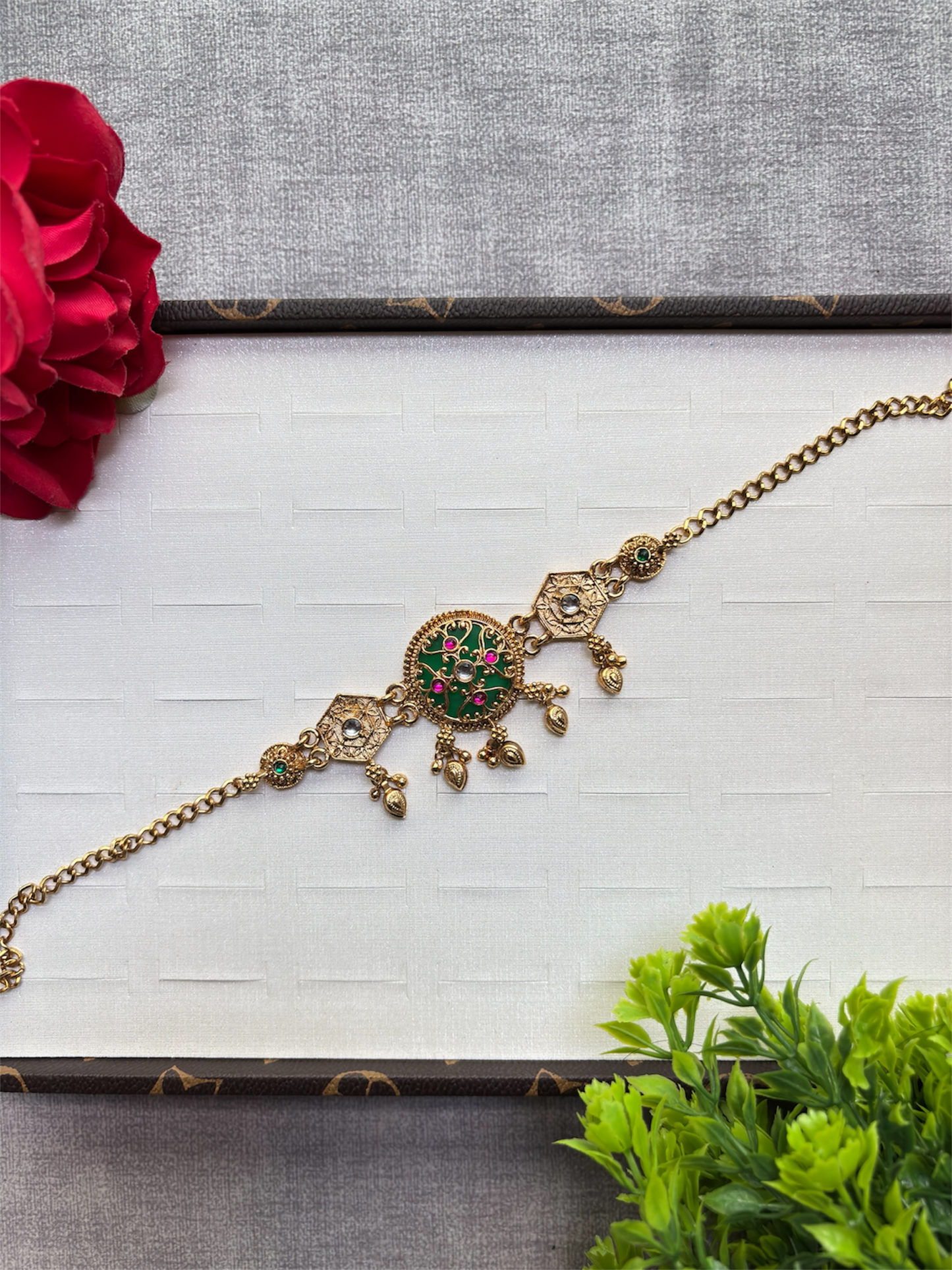 Emerald Bloom Kundan Charm Bracelet
