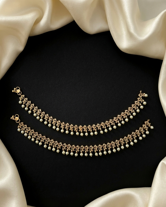 Ear Chain 06