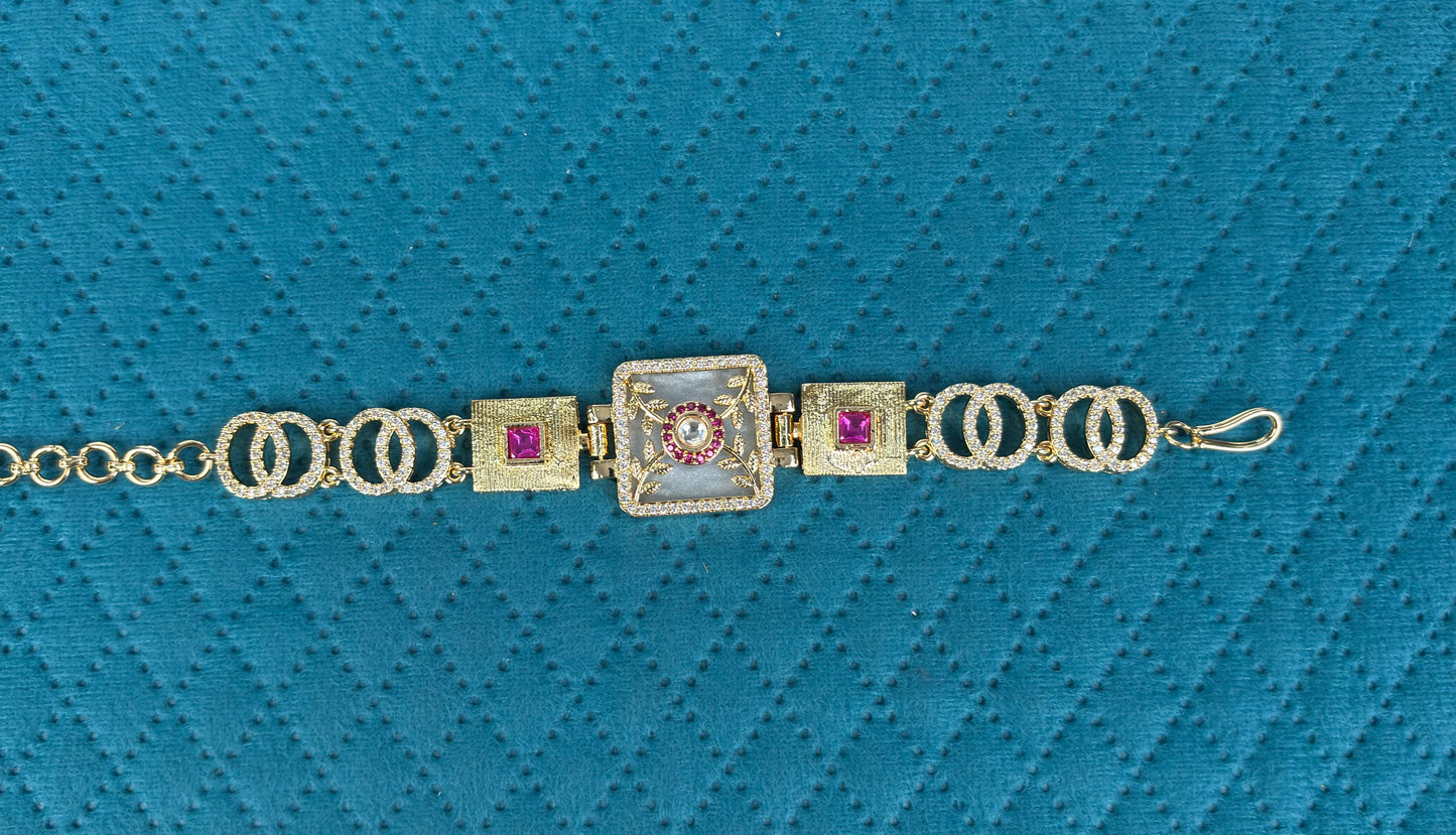 Royal Floret Linkage