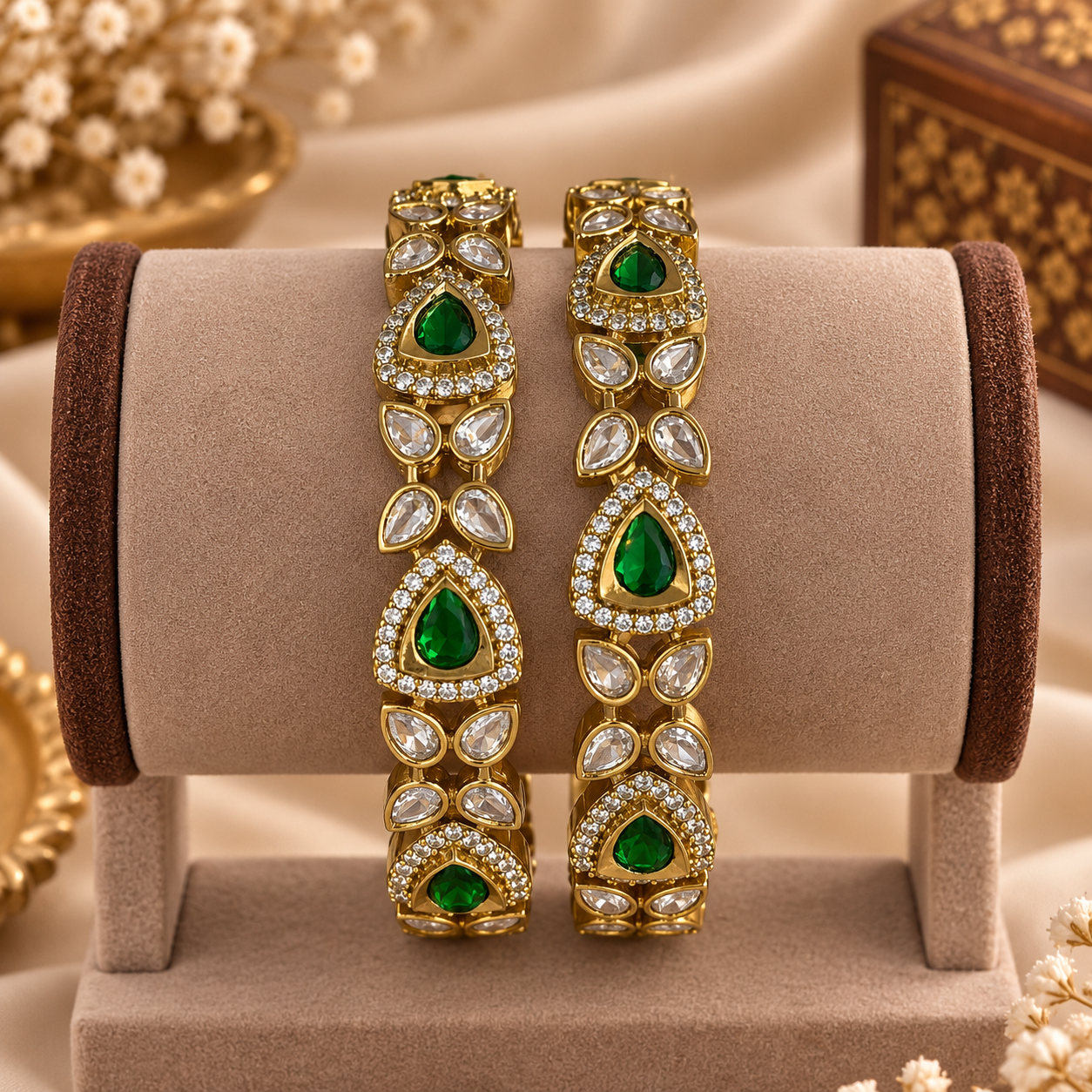 Victorian Emerald Stone Kada