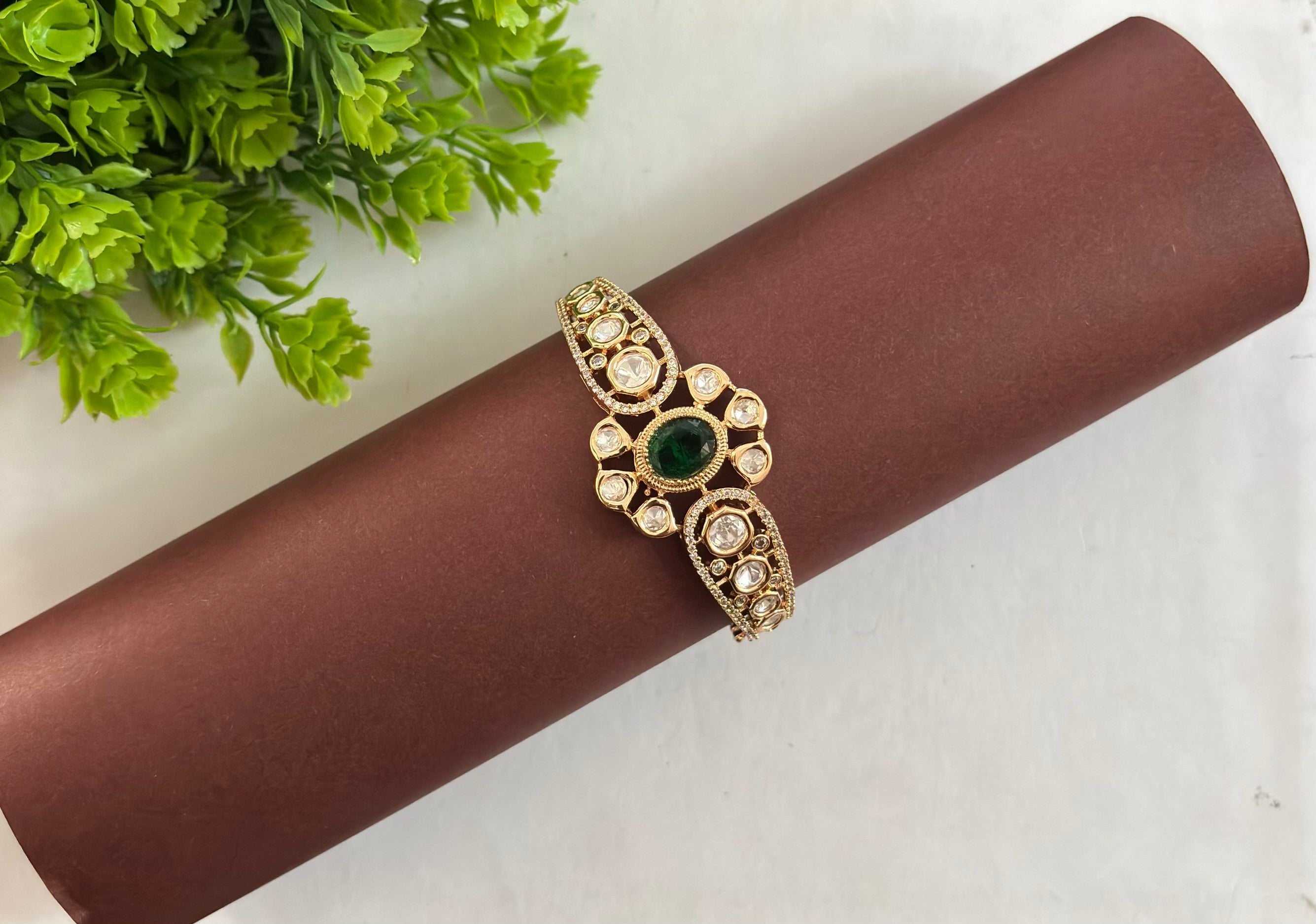Emerald Enchantment Kundan Kada