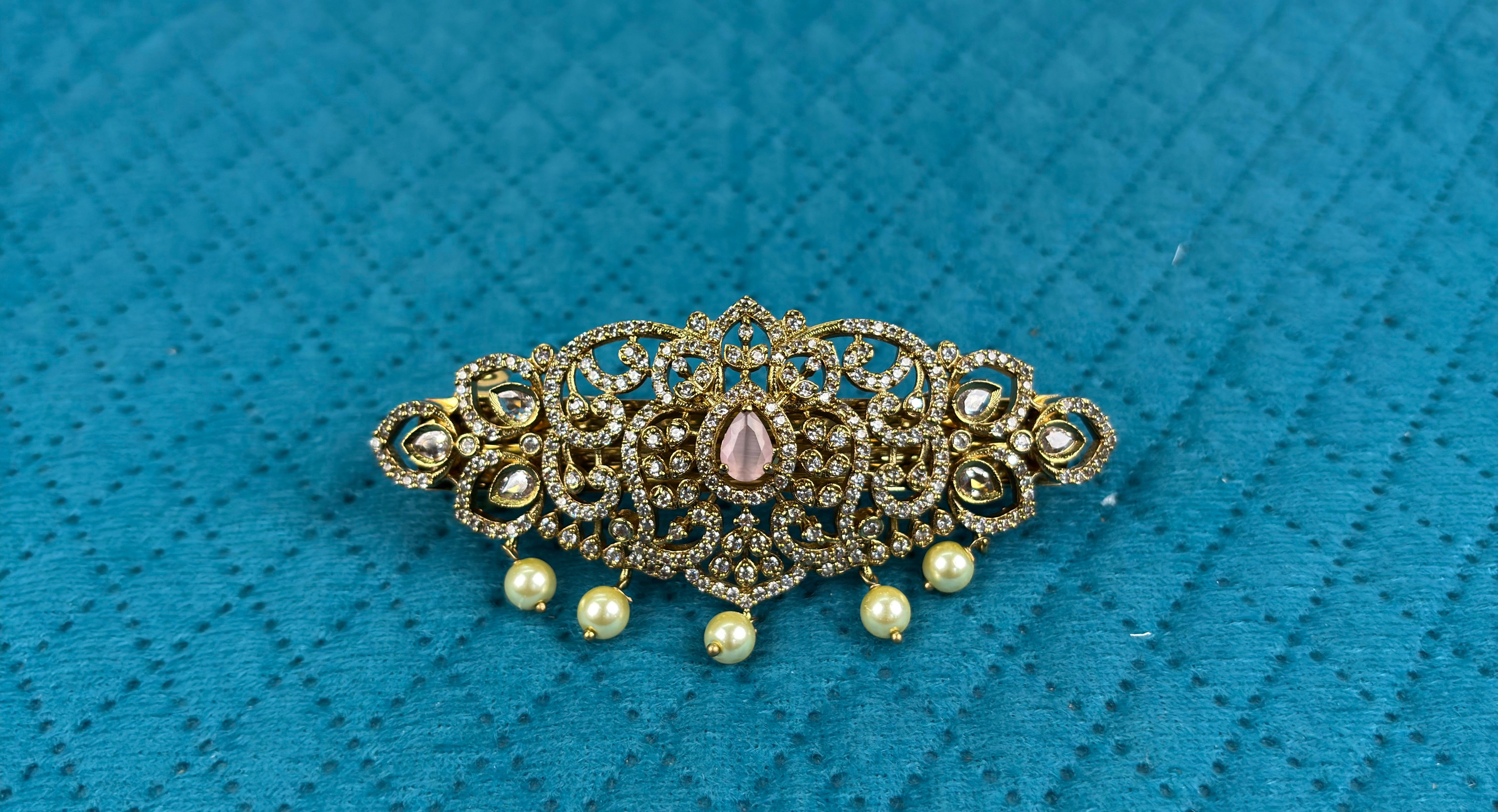Antique Gold-Finished Jadau Hair Clip