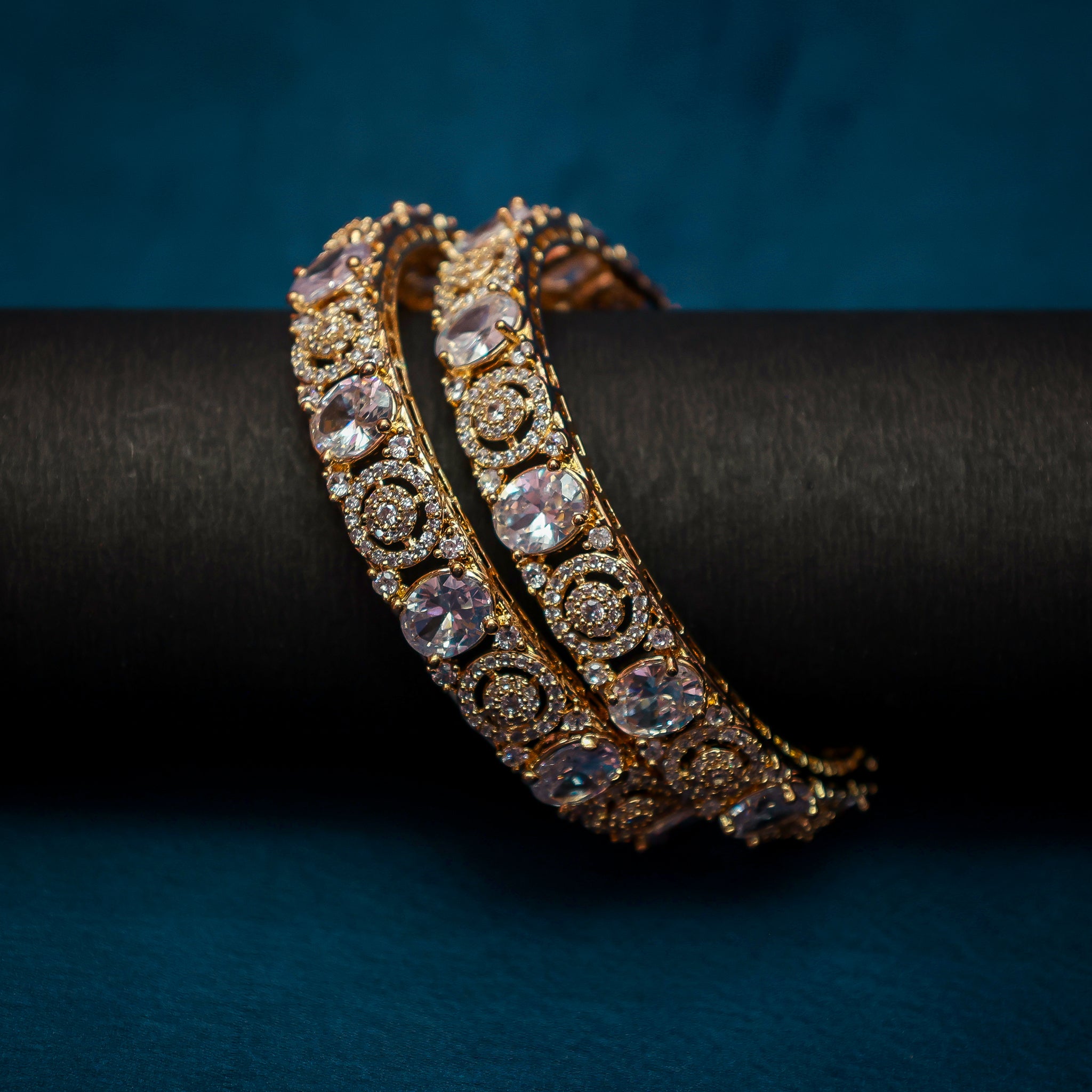 The Aurelia Oval-Medallion Kada Set