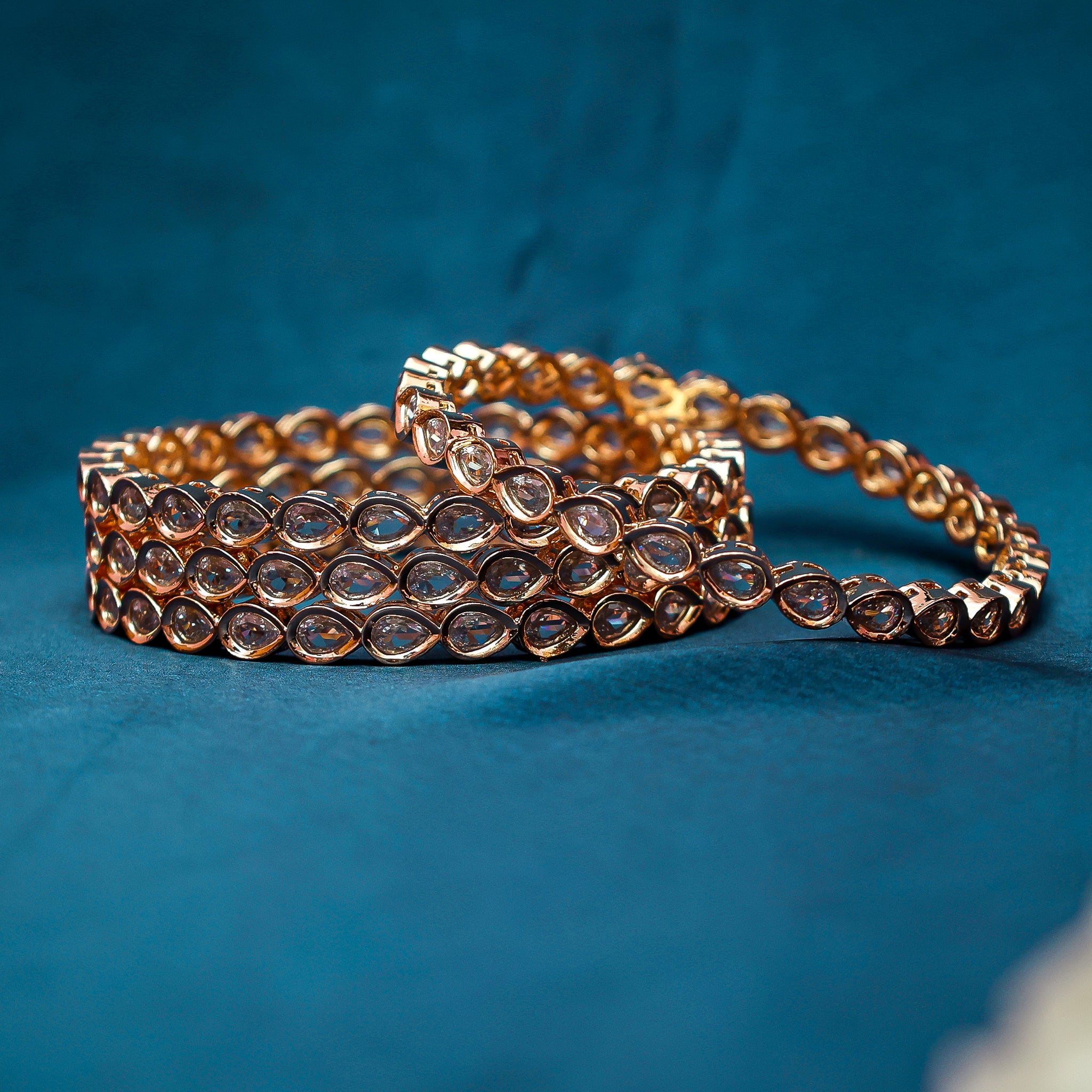 Ethereal Dewdrop Polki Bangles