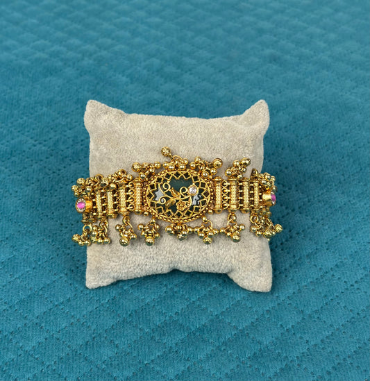 The Royal Gunguru Cuff