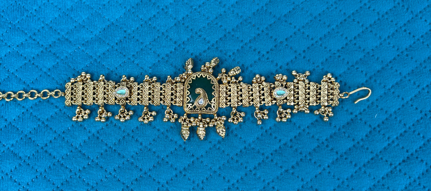 The Emerald Morpankh Cuff