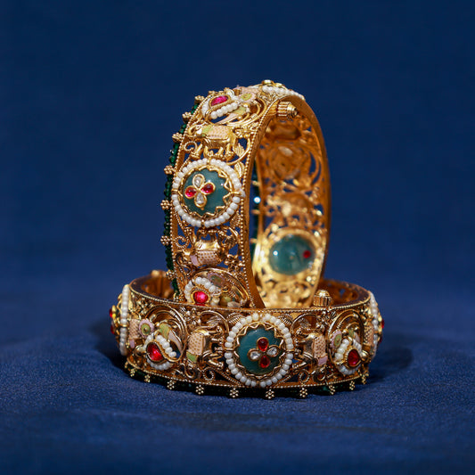 Gaja Heritage Pearl-Studded Kada
