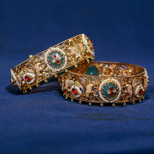 Gaja Heritage Pearl-Studded Kada