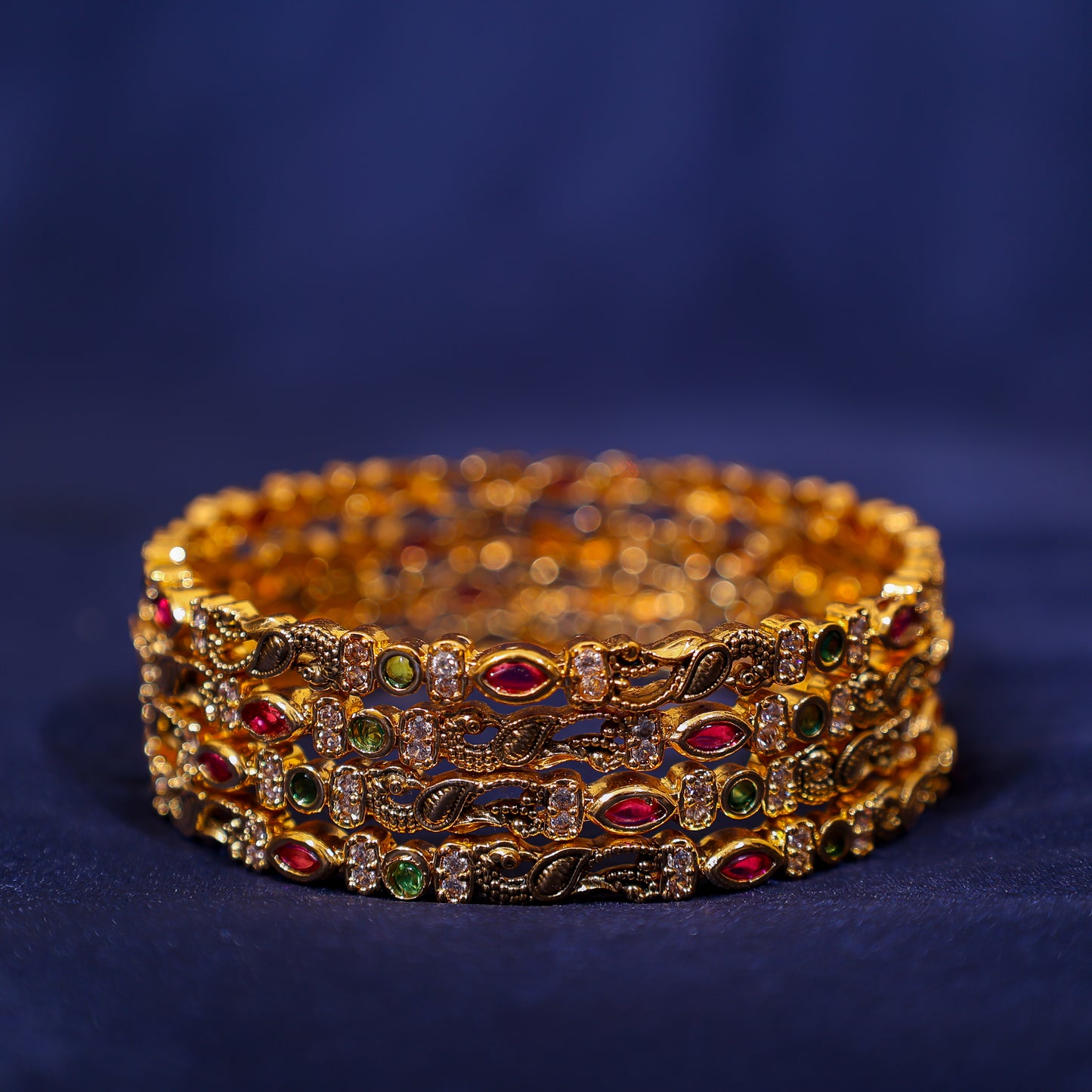 Antique Peacock Kemp Bangle Set