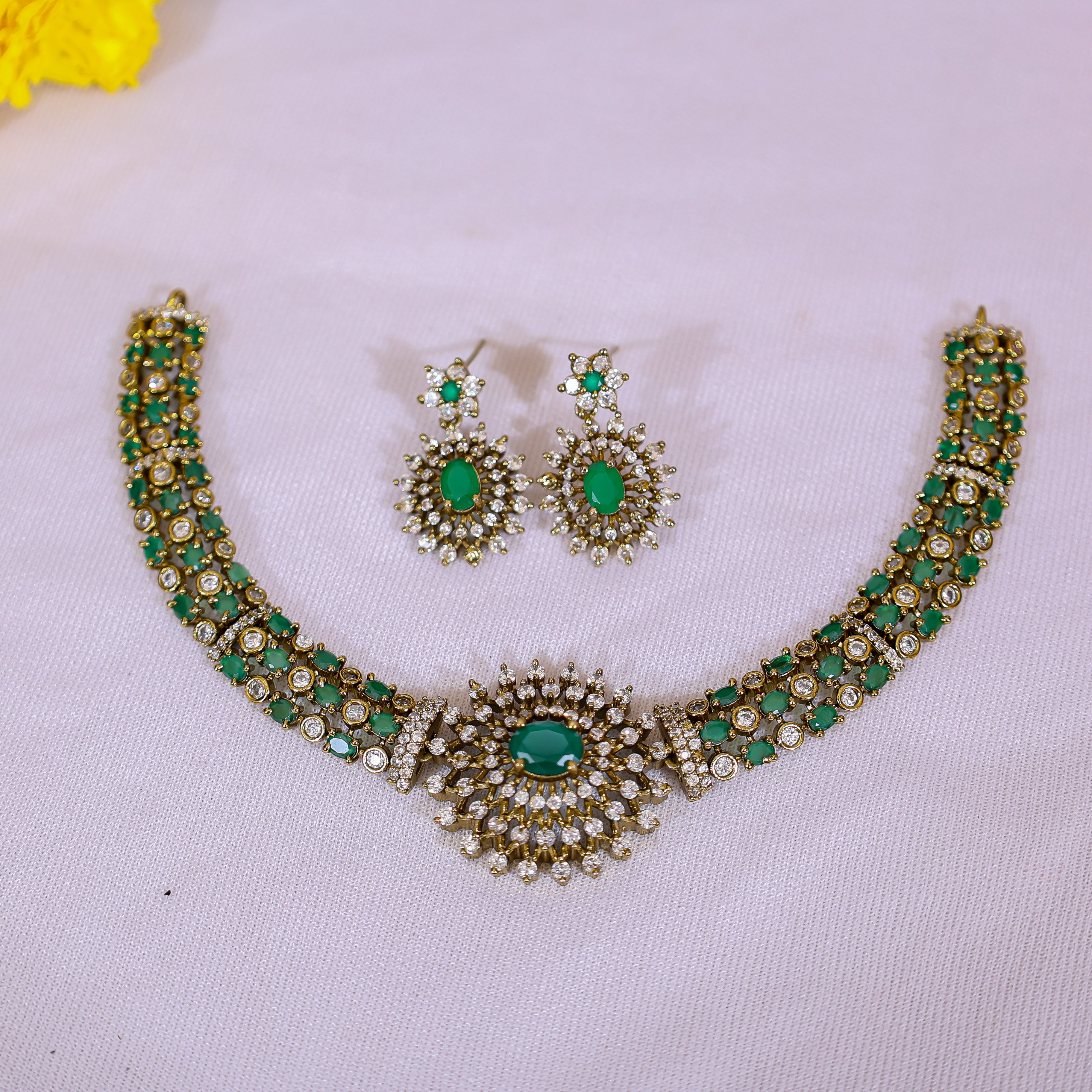 Shahi Noor Greenstone Set