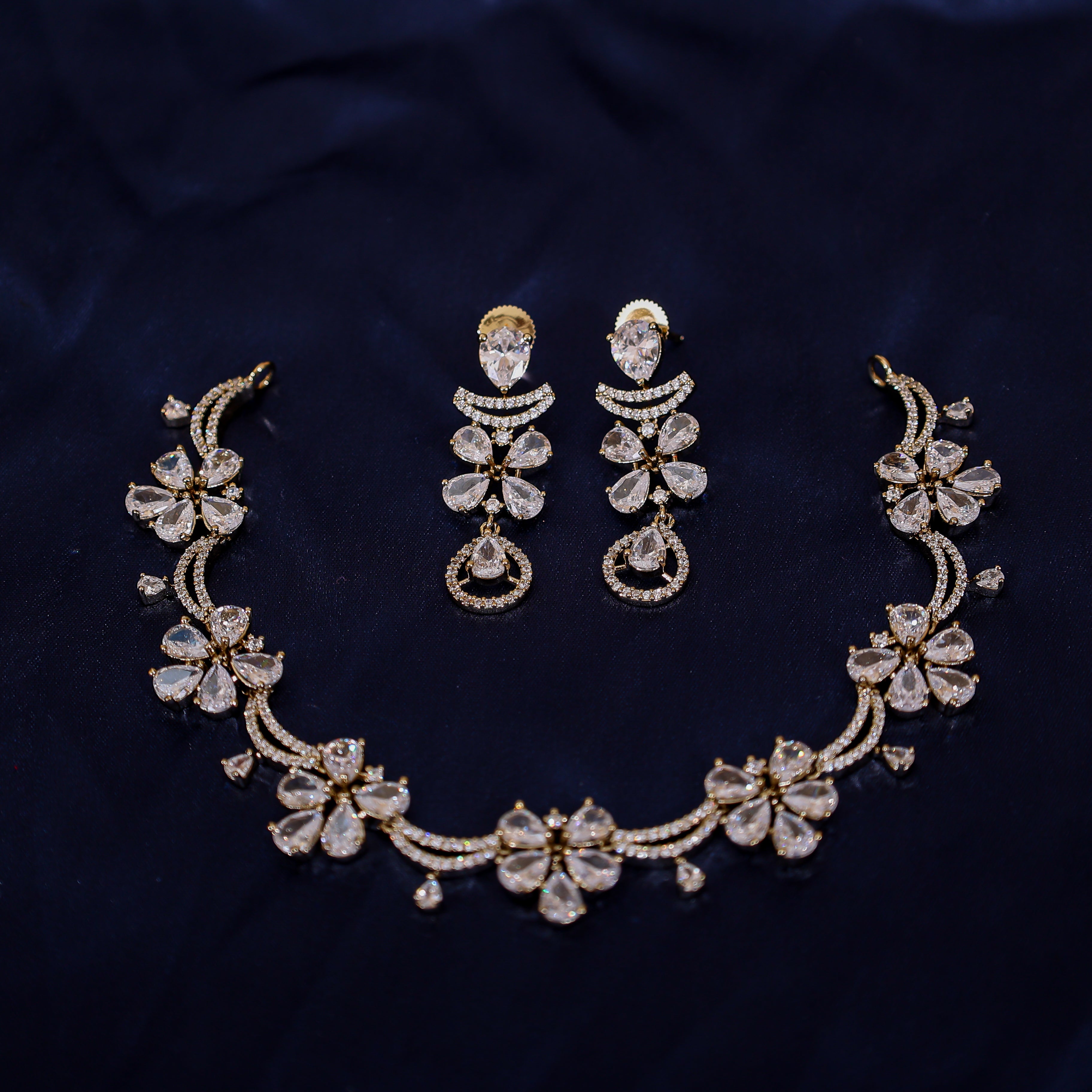 Delicate Victorian Necklace