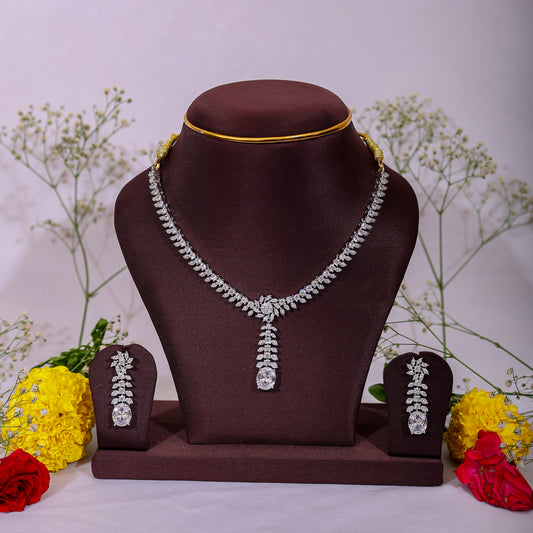 Silver Celeb Necklace