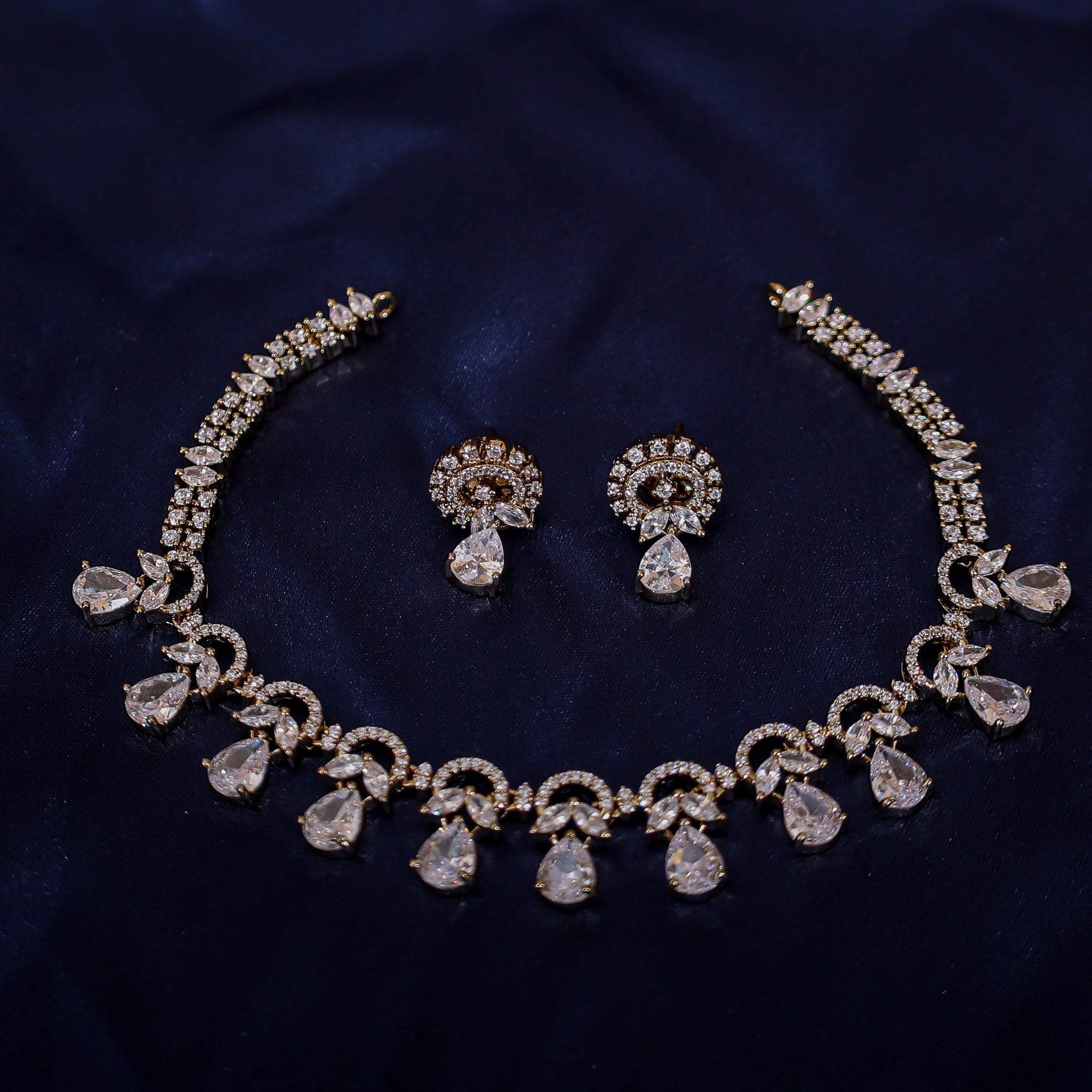 Victorian Short Necklace