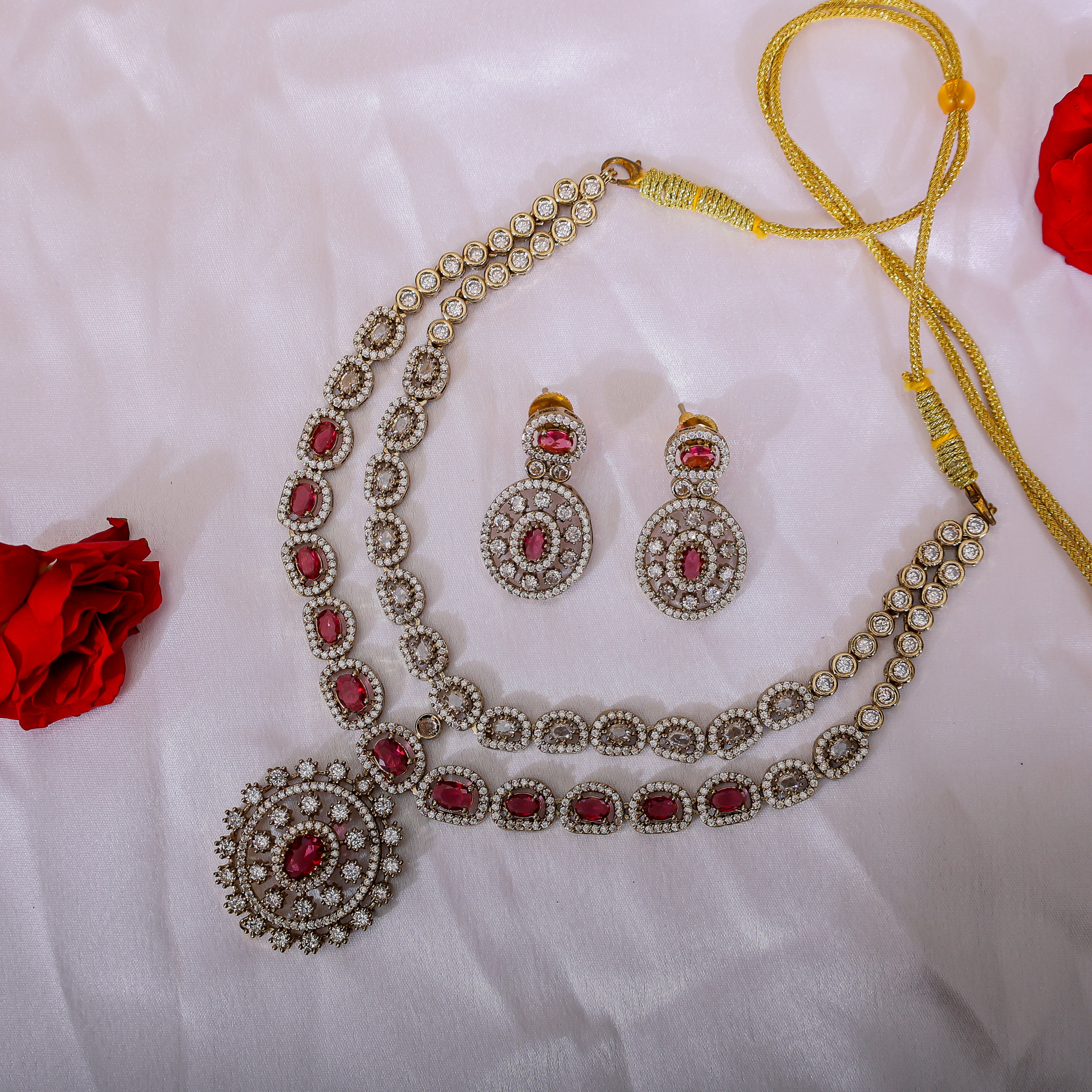 Aparajita Kundan Set