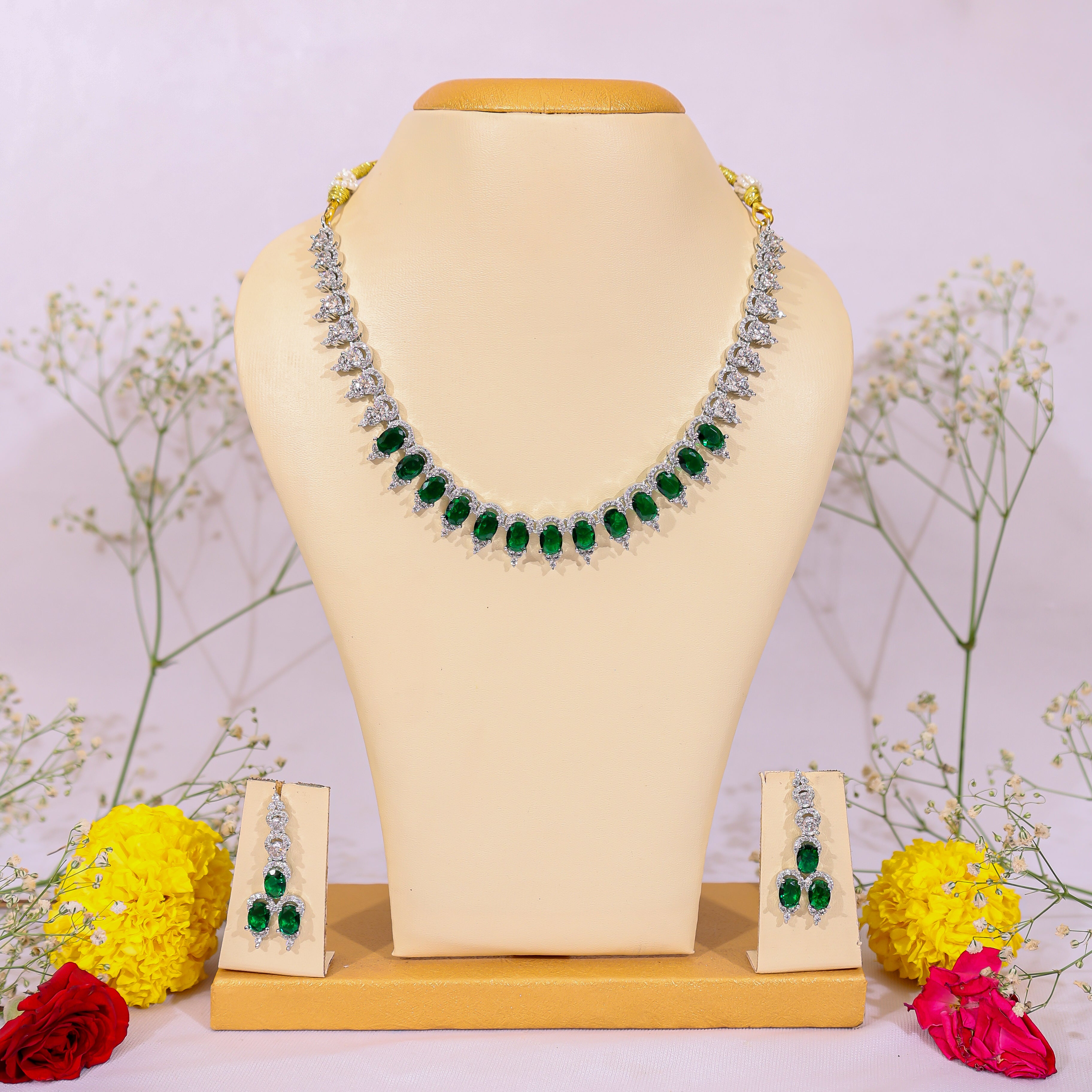 Green Stone Necklace Set