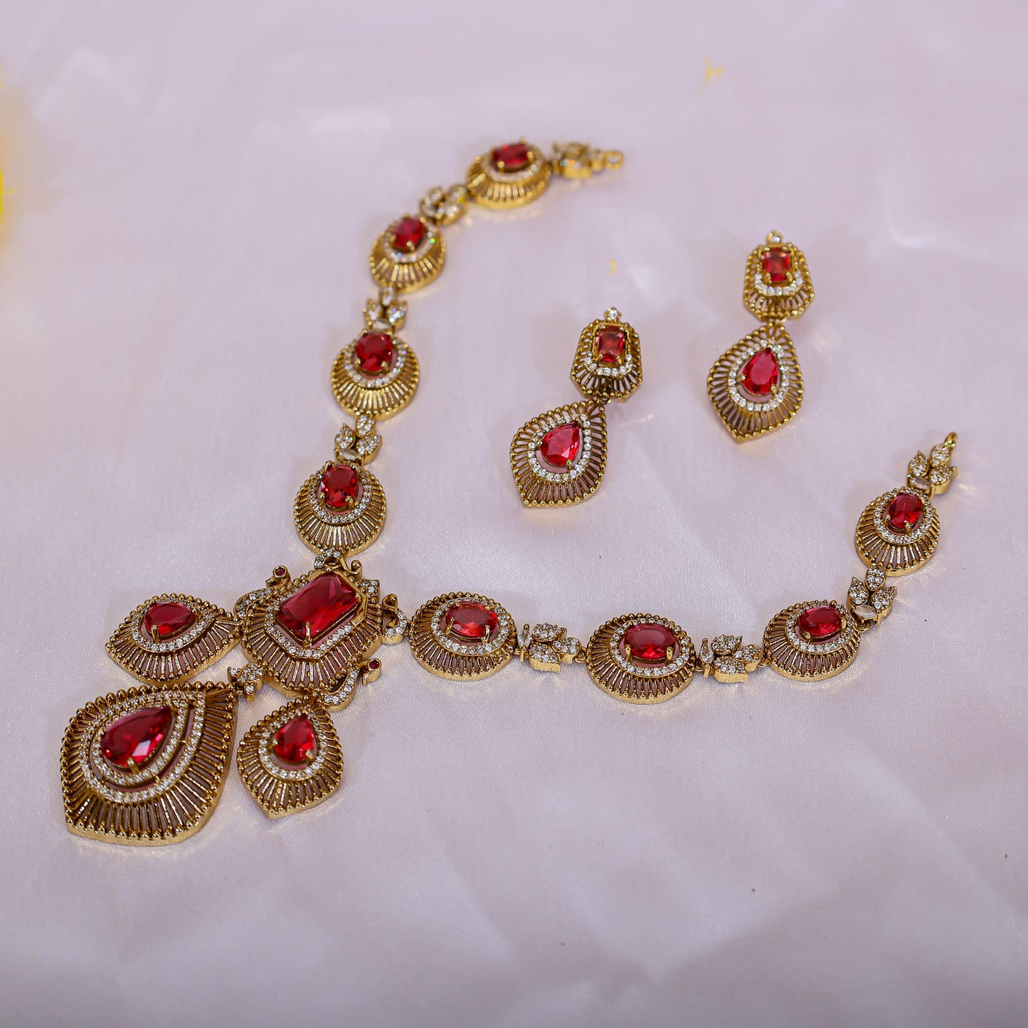 Manikya Chandrika Set