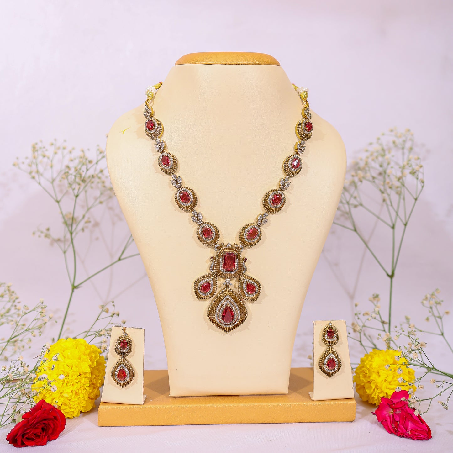 Manikya Chandrika Set