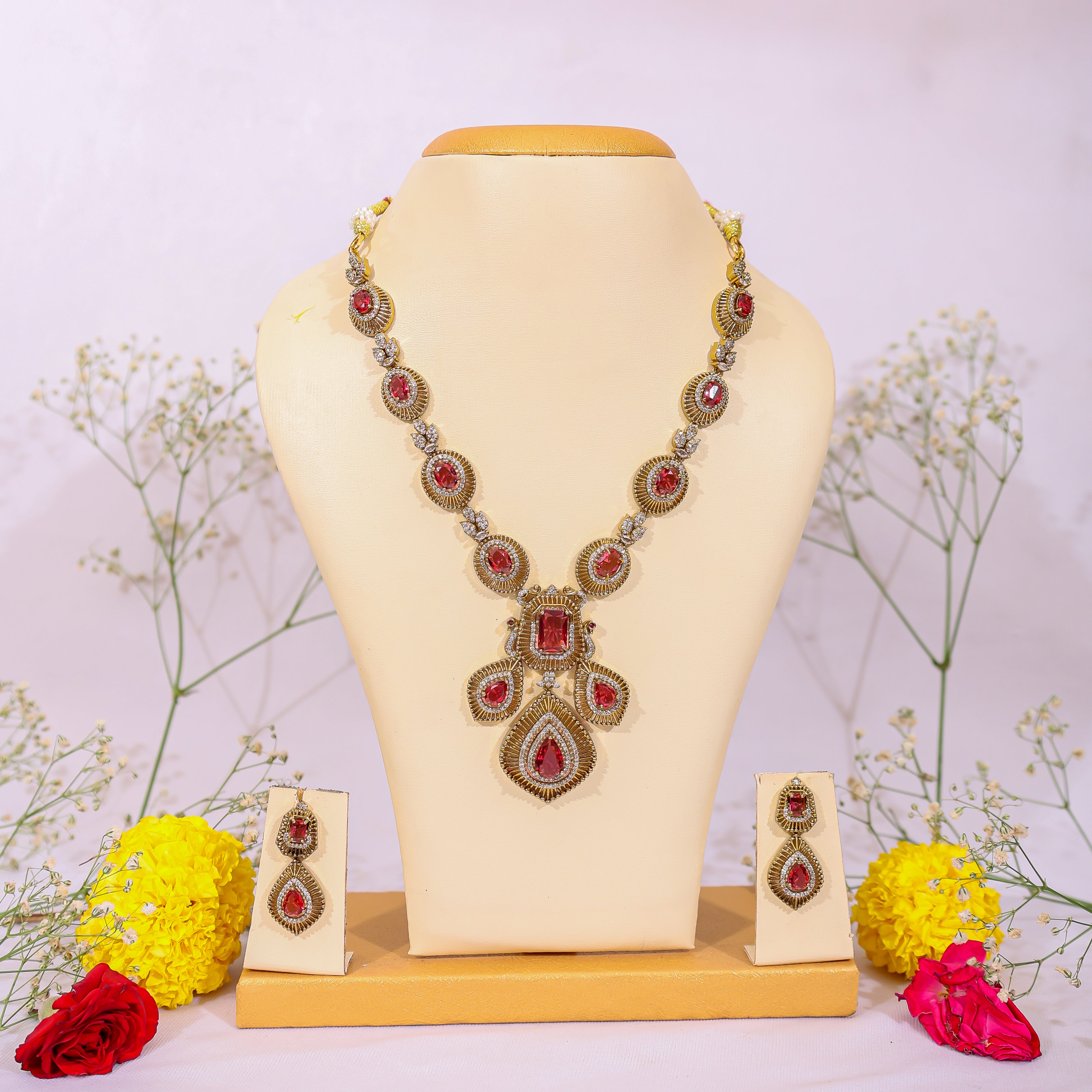 Manikya Chandrika Set