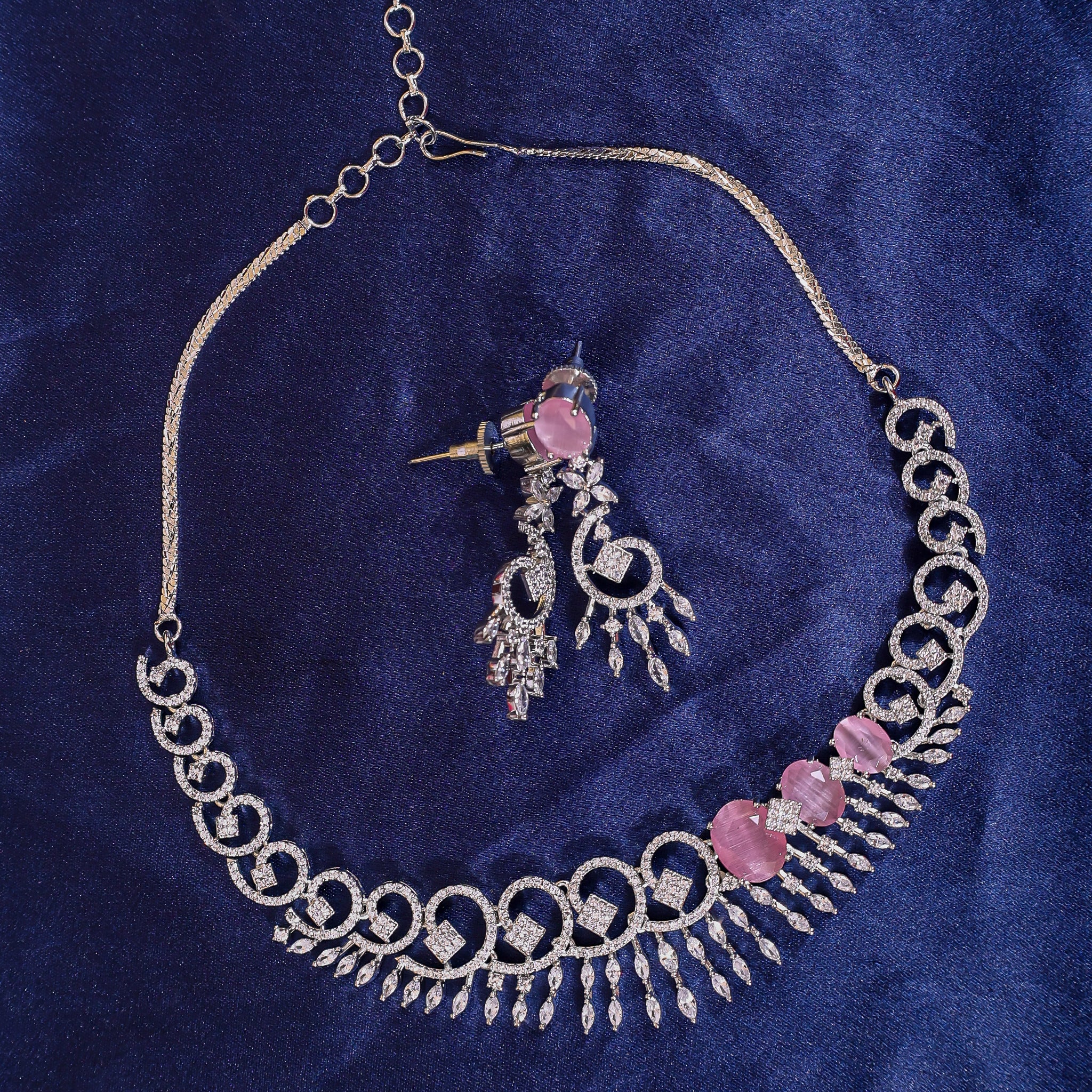 Dusty Pink Ornate Cascade Set