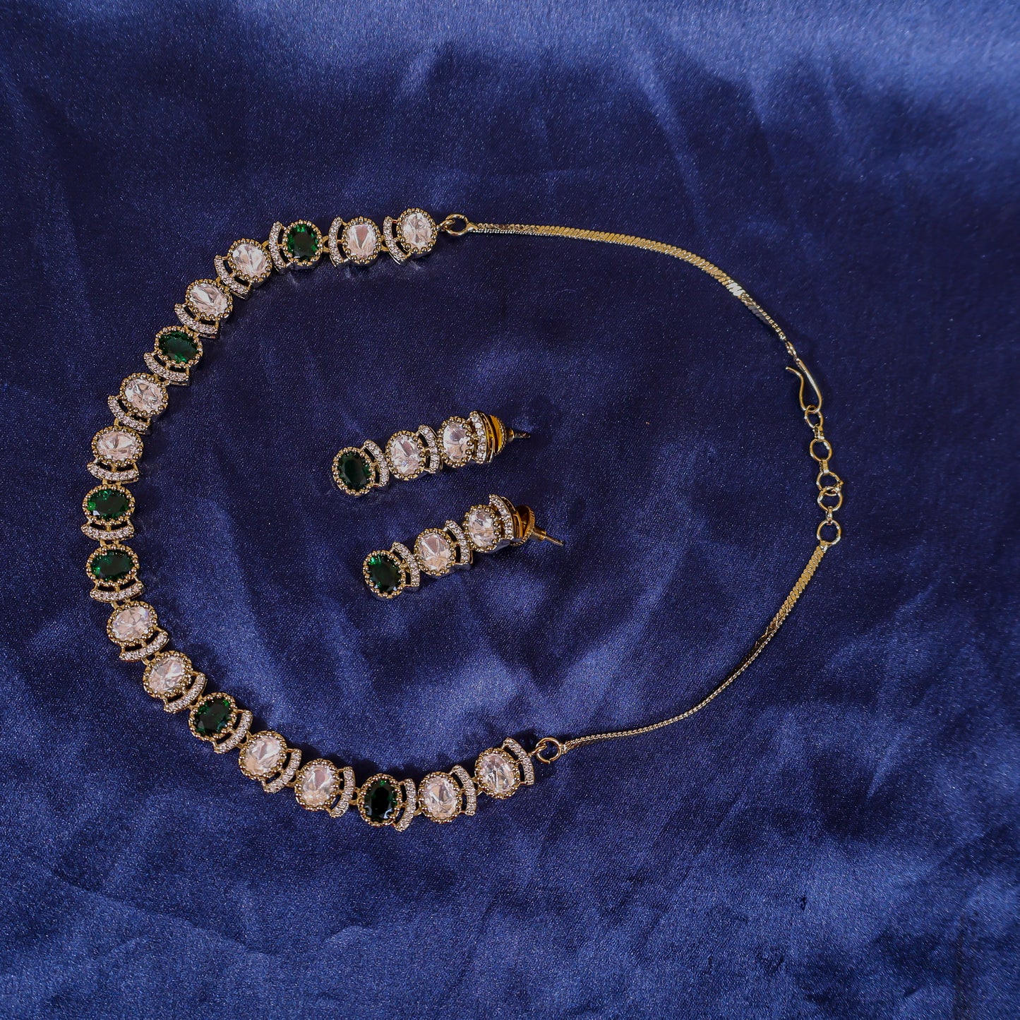 The Classic Green & Polki Style Necklace Set