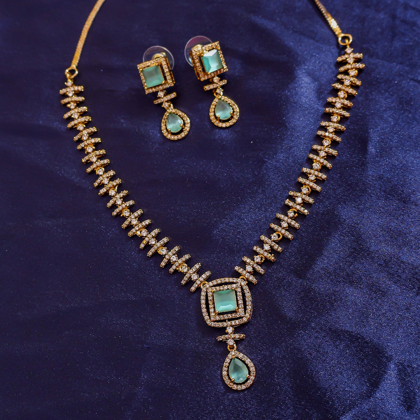 The Sea-Green Square & Drop Stone Set