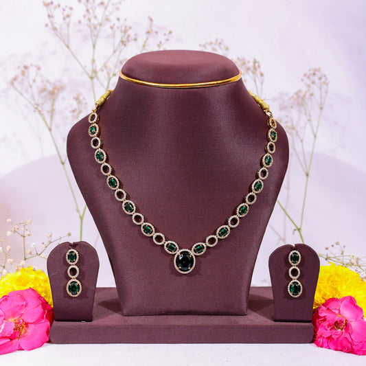 The Emerald Aura Oval Halo Necklace Set