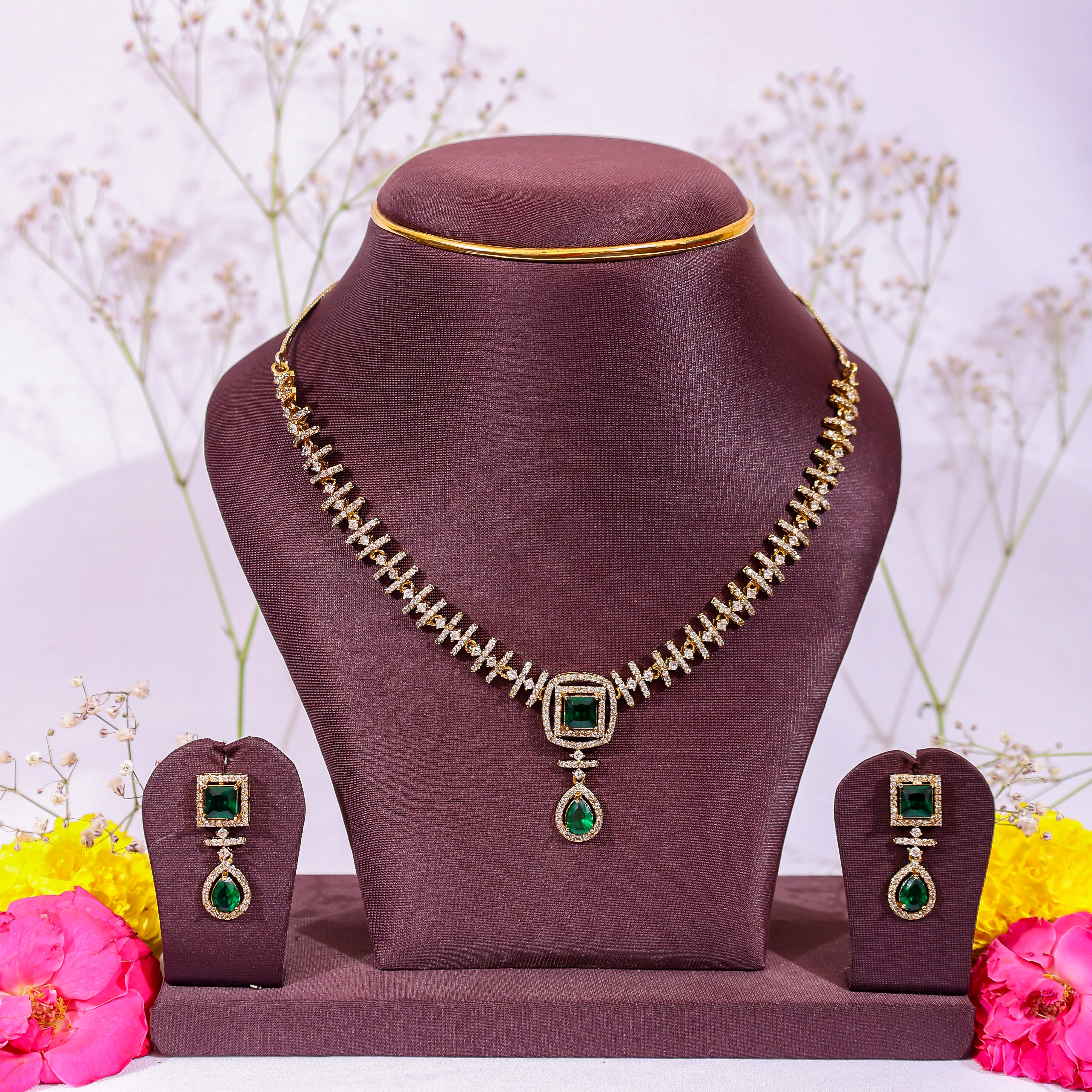 The Royal Green Square-Cut Stone & AD Set