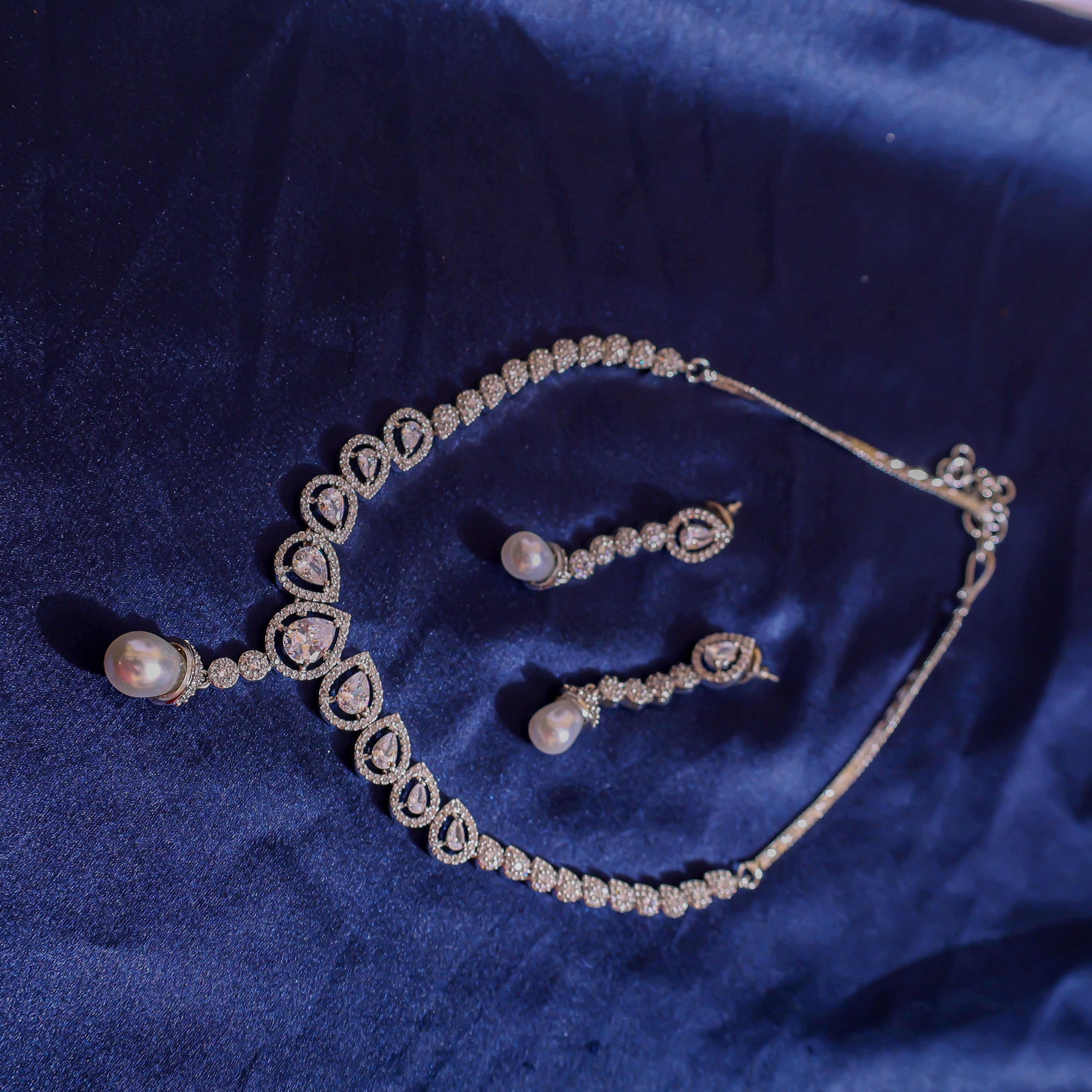 Seraphina Silver & Pearl Suite