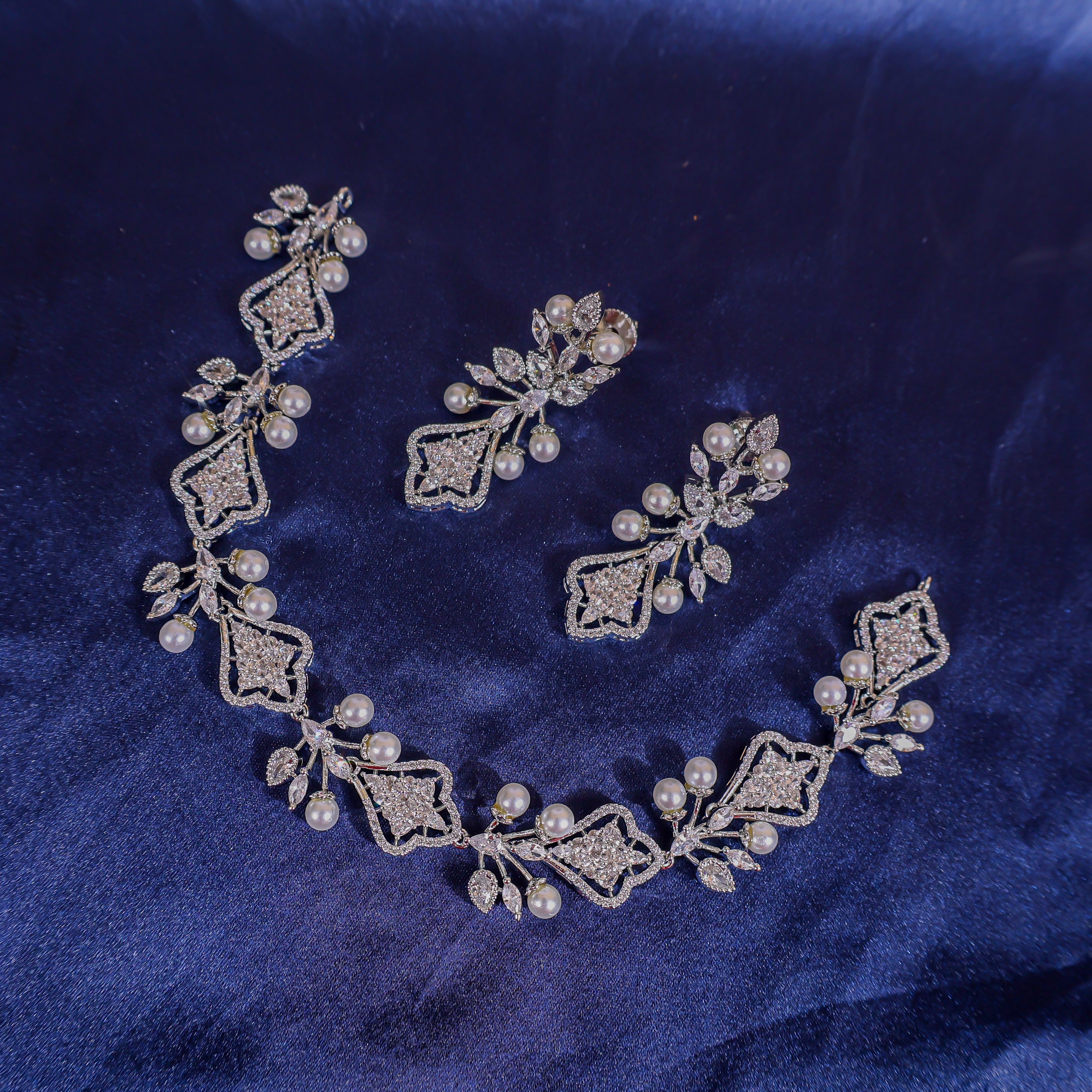 Lumina Leaf & Pearl Set