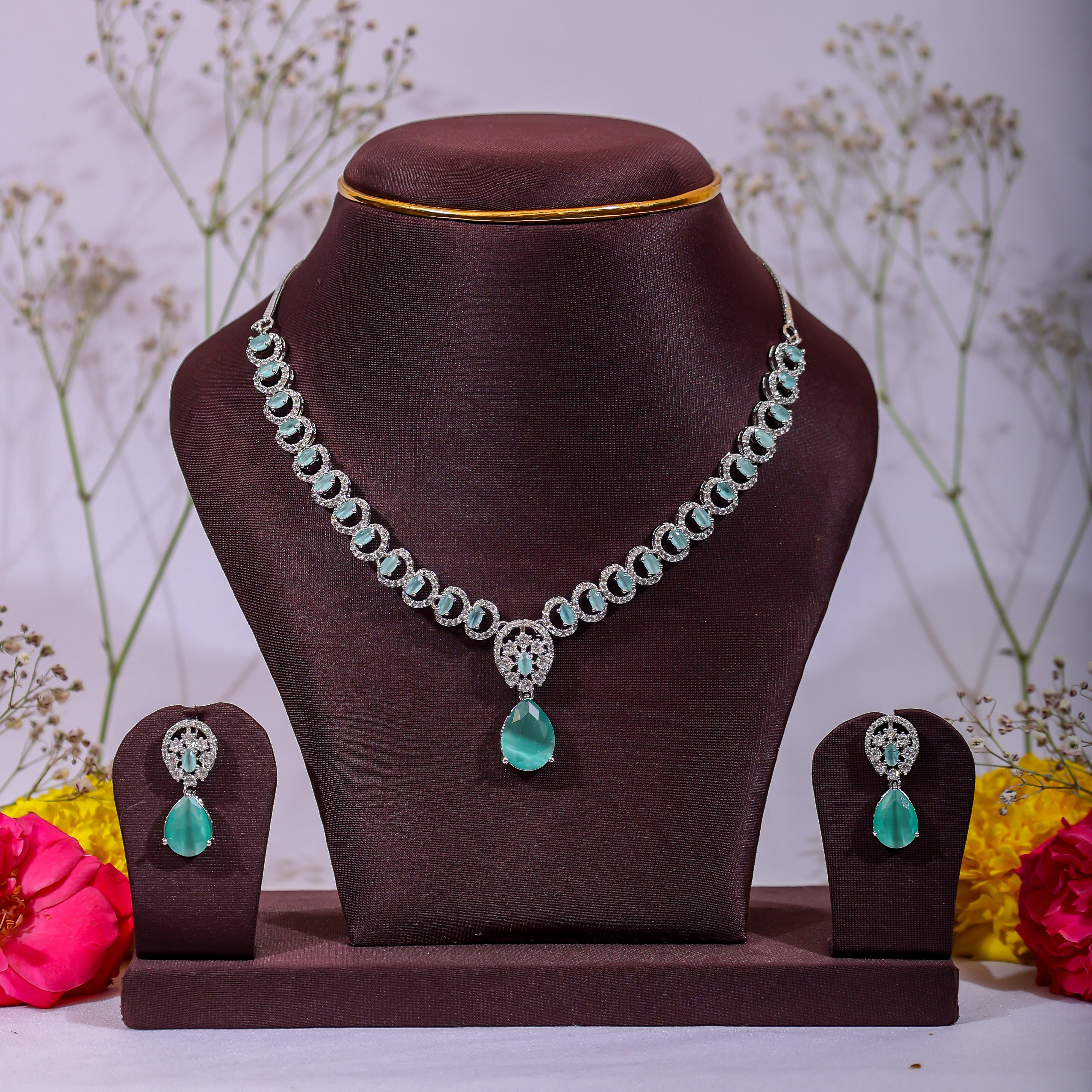 Mint Charm Set