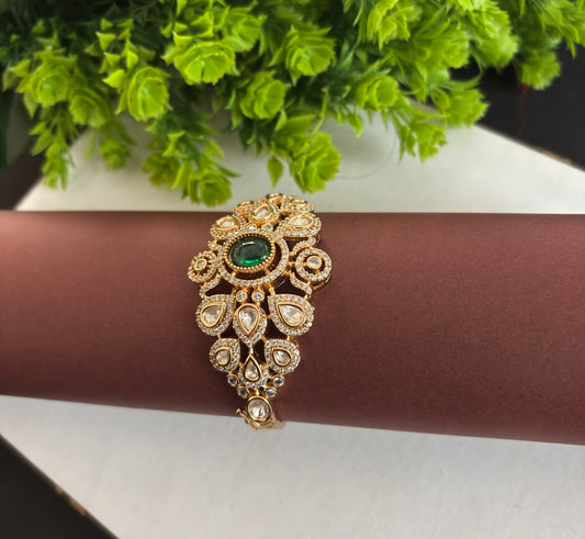 Emerald Opulence Kundan Kada