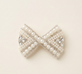 Pearl and Crystal Bow Alligator Pin