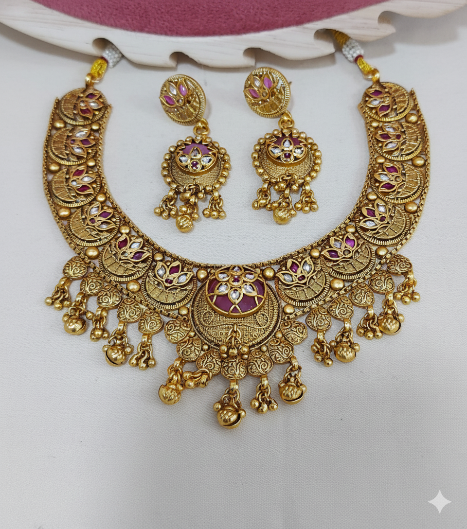 The Royal Mandala Antique Set