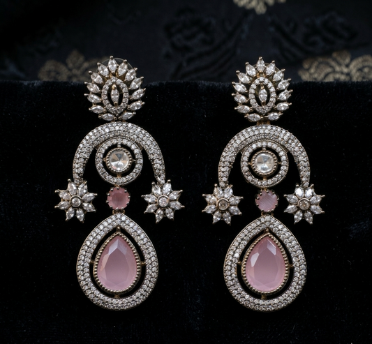 Gulabi Kundan Chandeliers