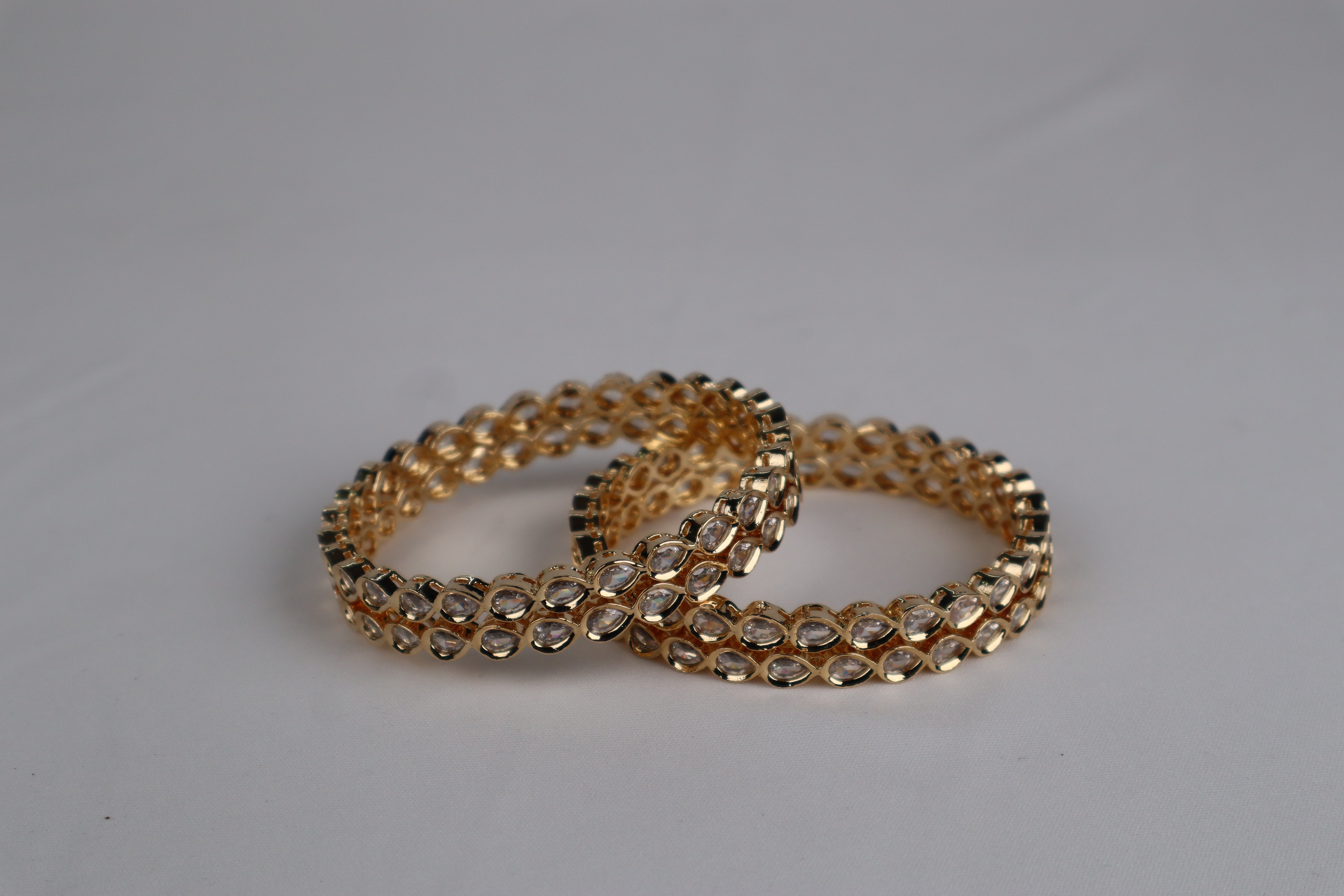Ethereal Dewdrop Polki Bangles