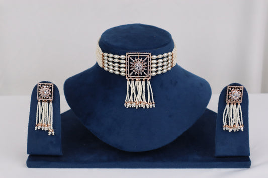 Regal Pearl Choker Necklace Set