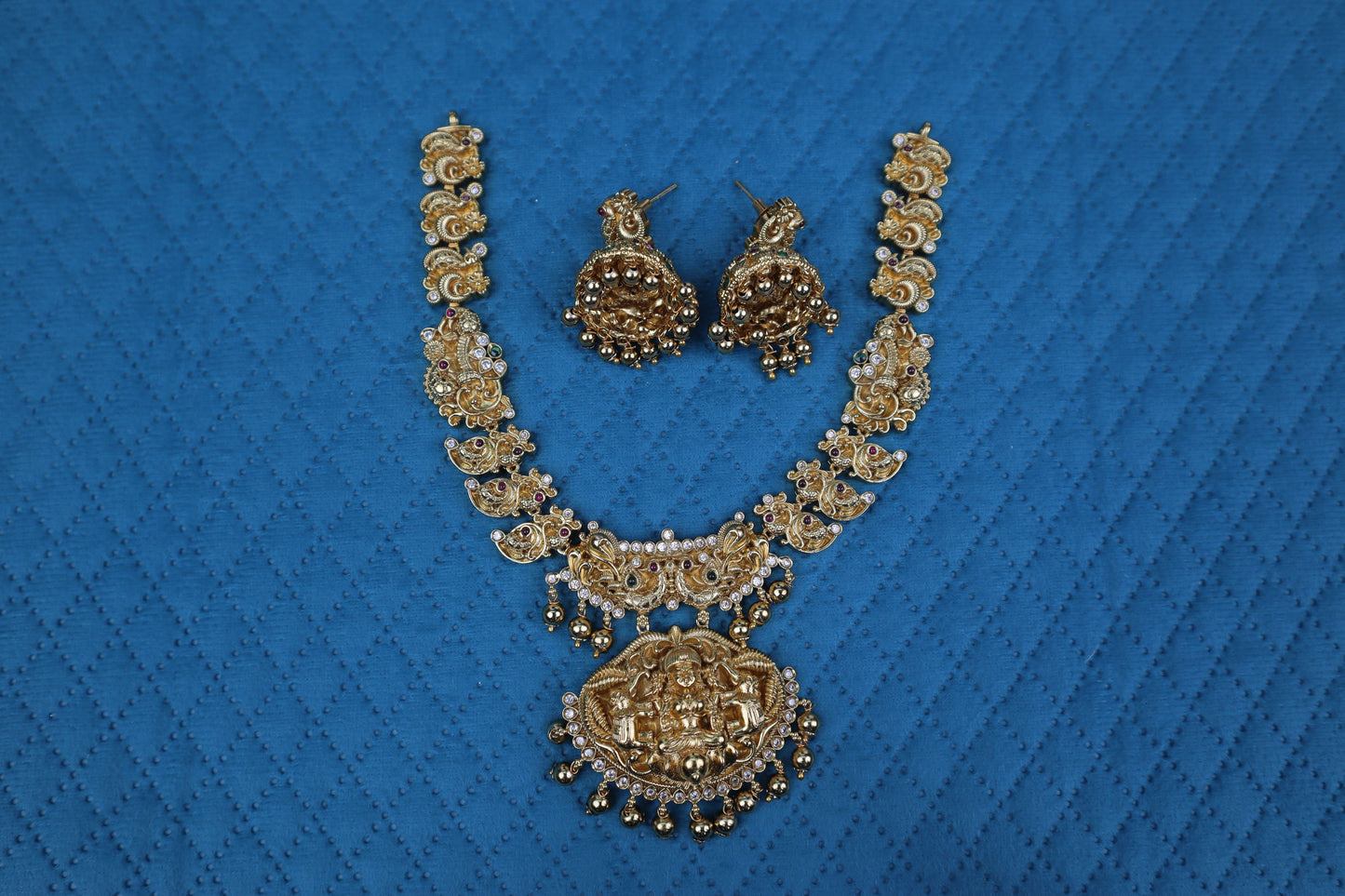 Nakshi Devi Short Necklace & Jhumkas