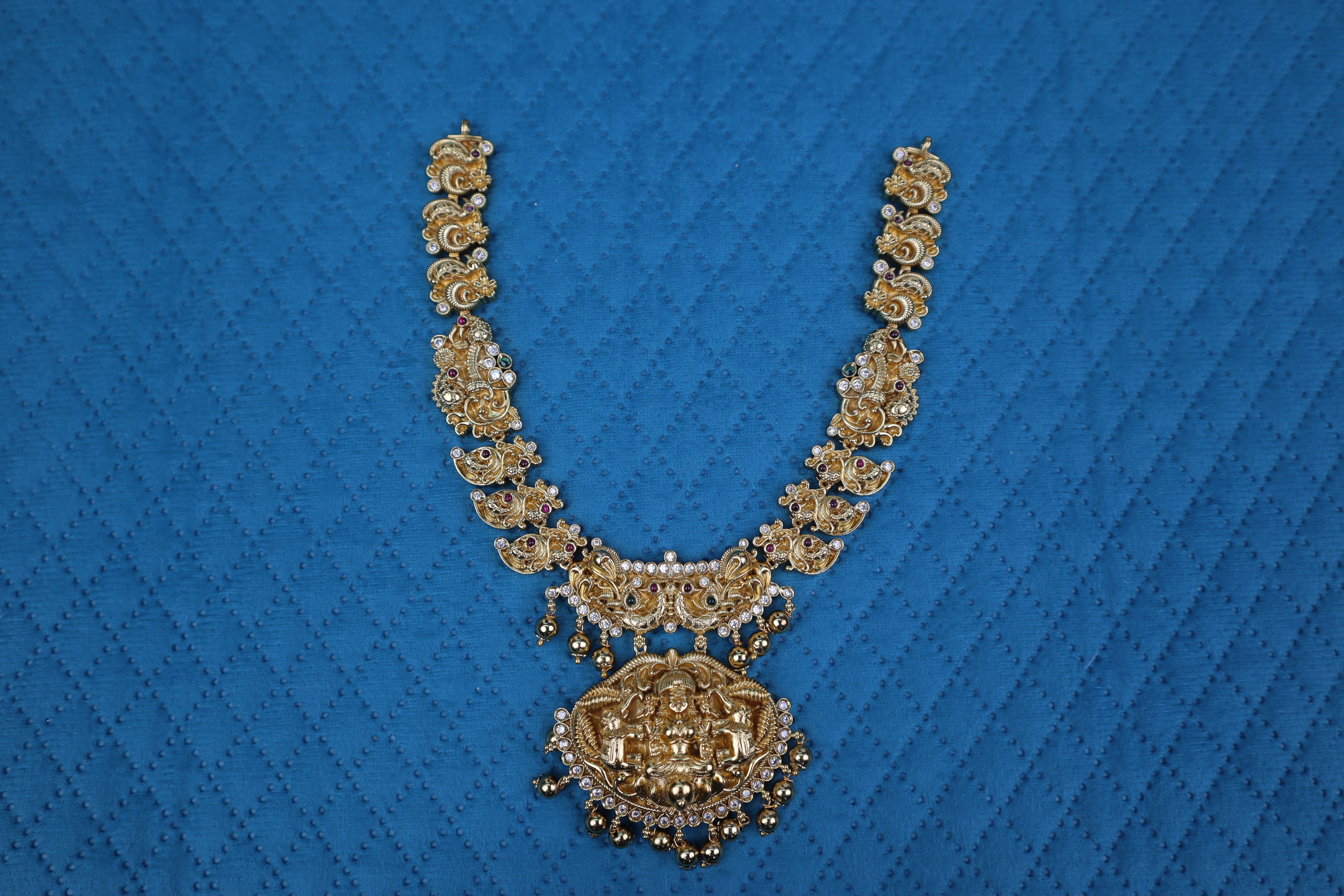 Nakshi Devi Short Necklace & Jhumkas
