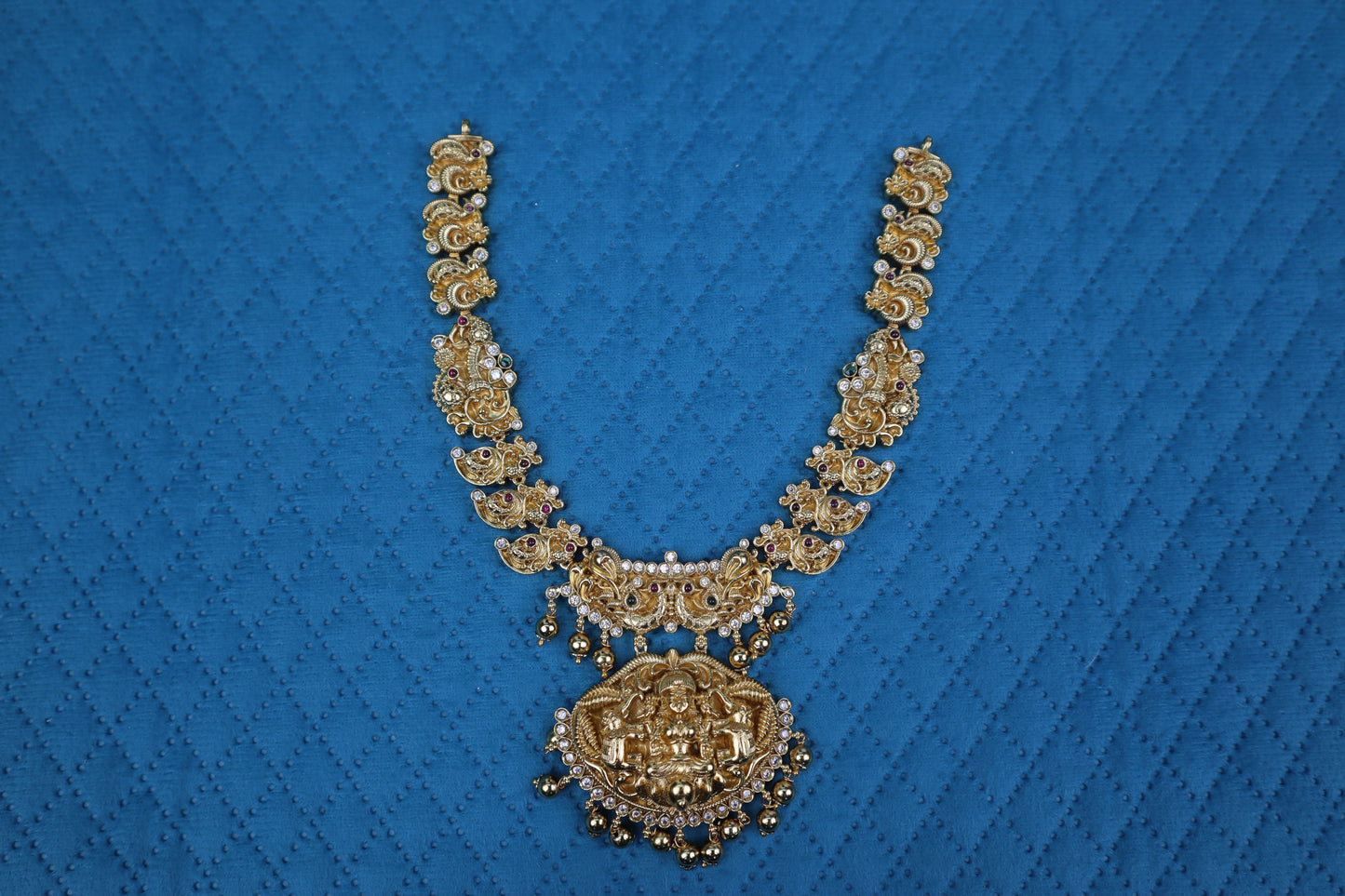 Nakshi Devi Short Necklace & Jhumkas