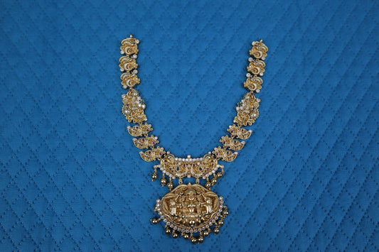 Nakshi Devi Short Necklace & Jhumkas