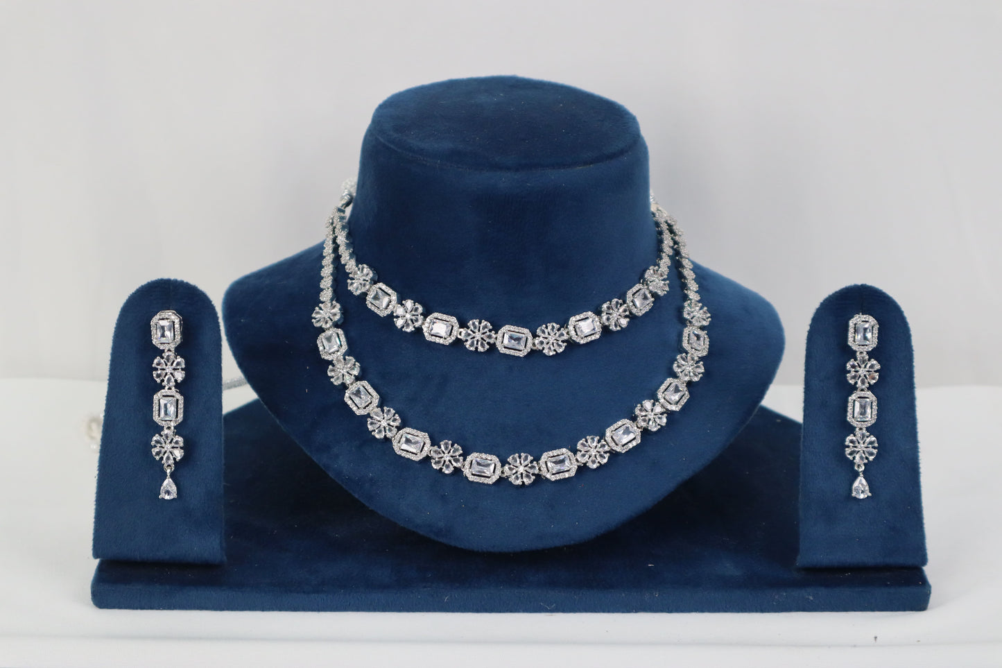 Majestic Halo Baguette Set