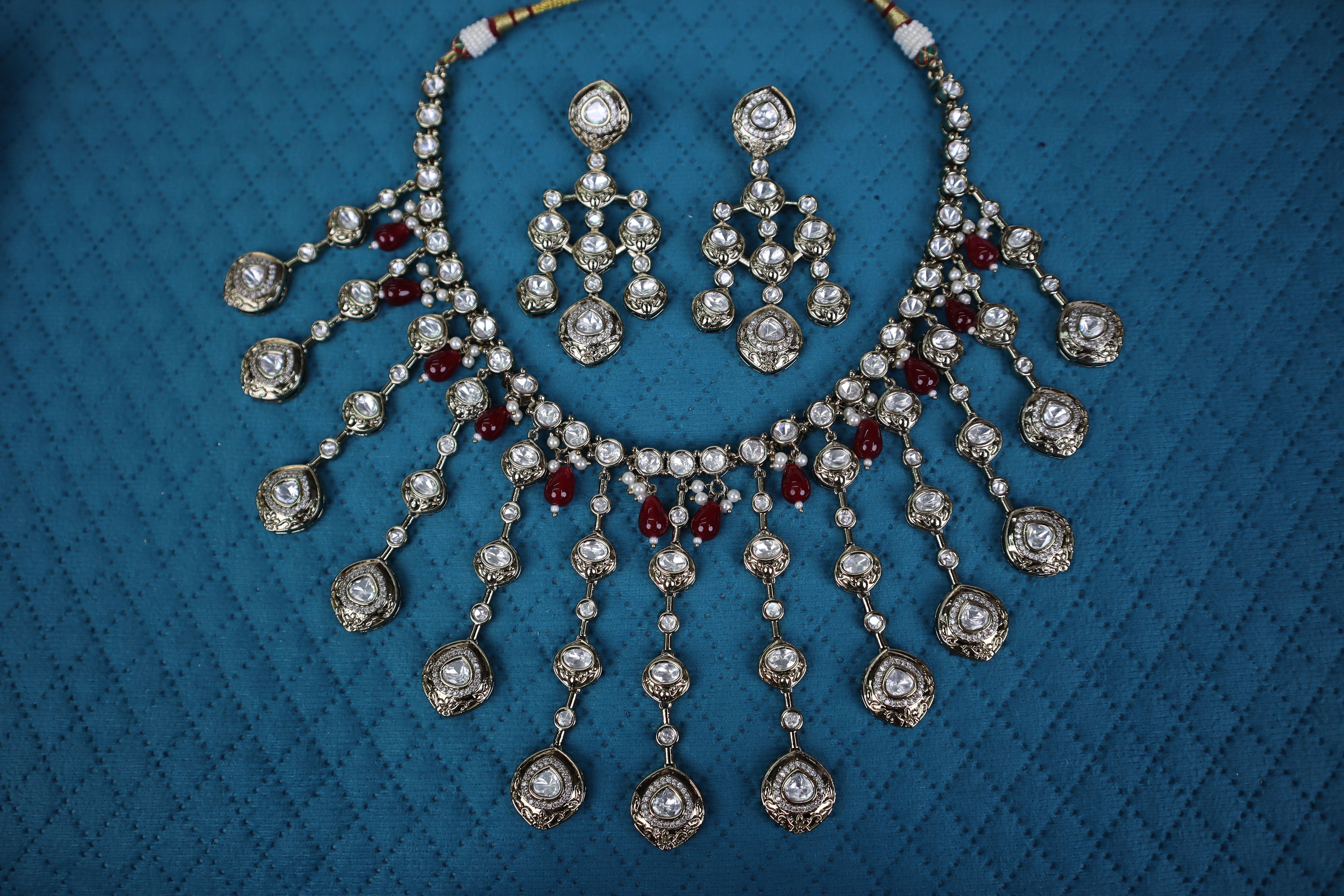 The Sultana Polki Chandelier Set