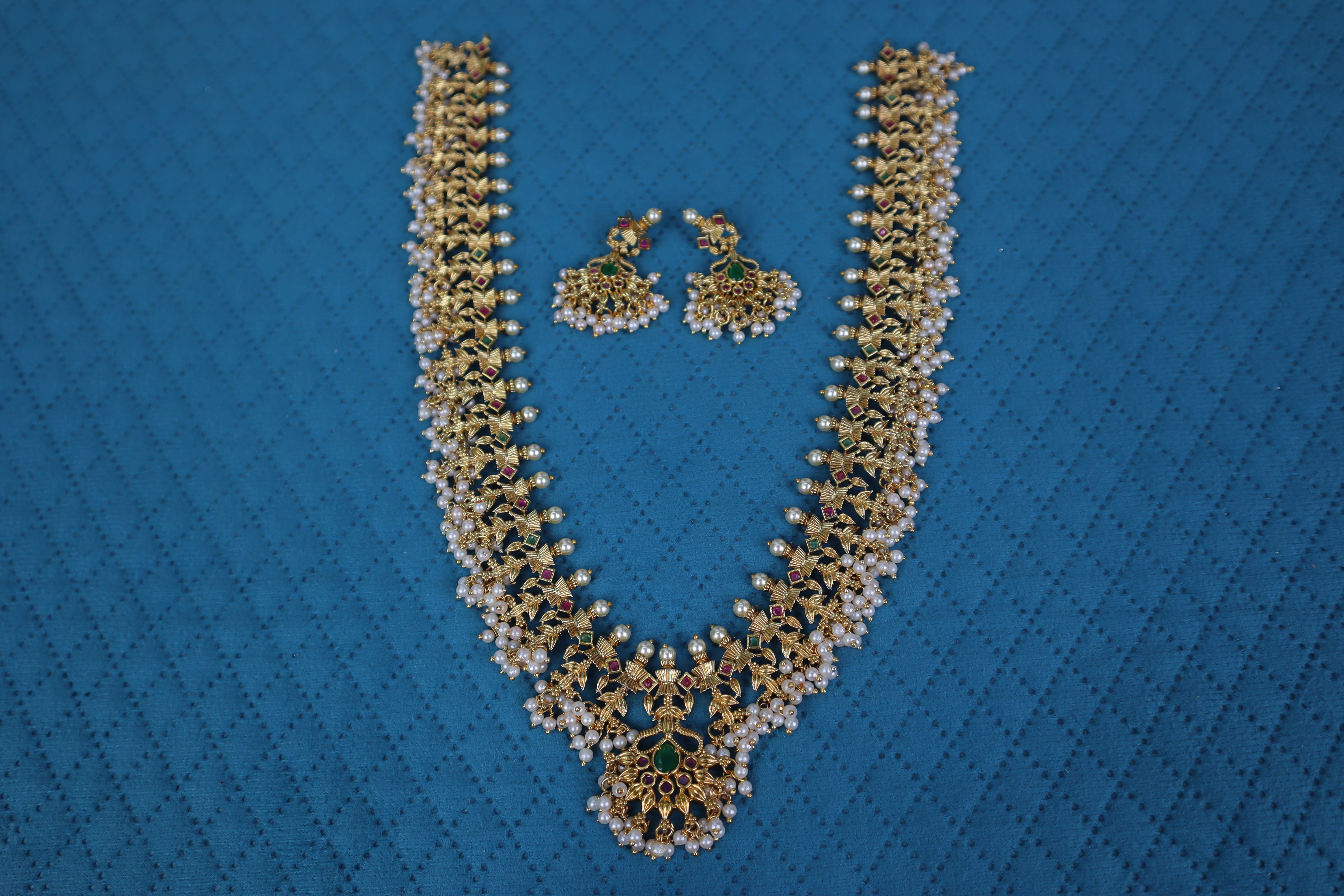 The Royal Guttapusalu Haram Set