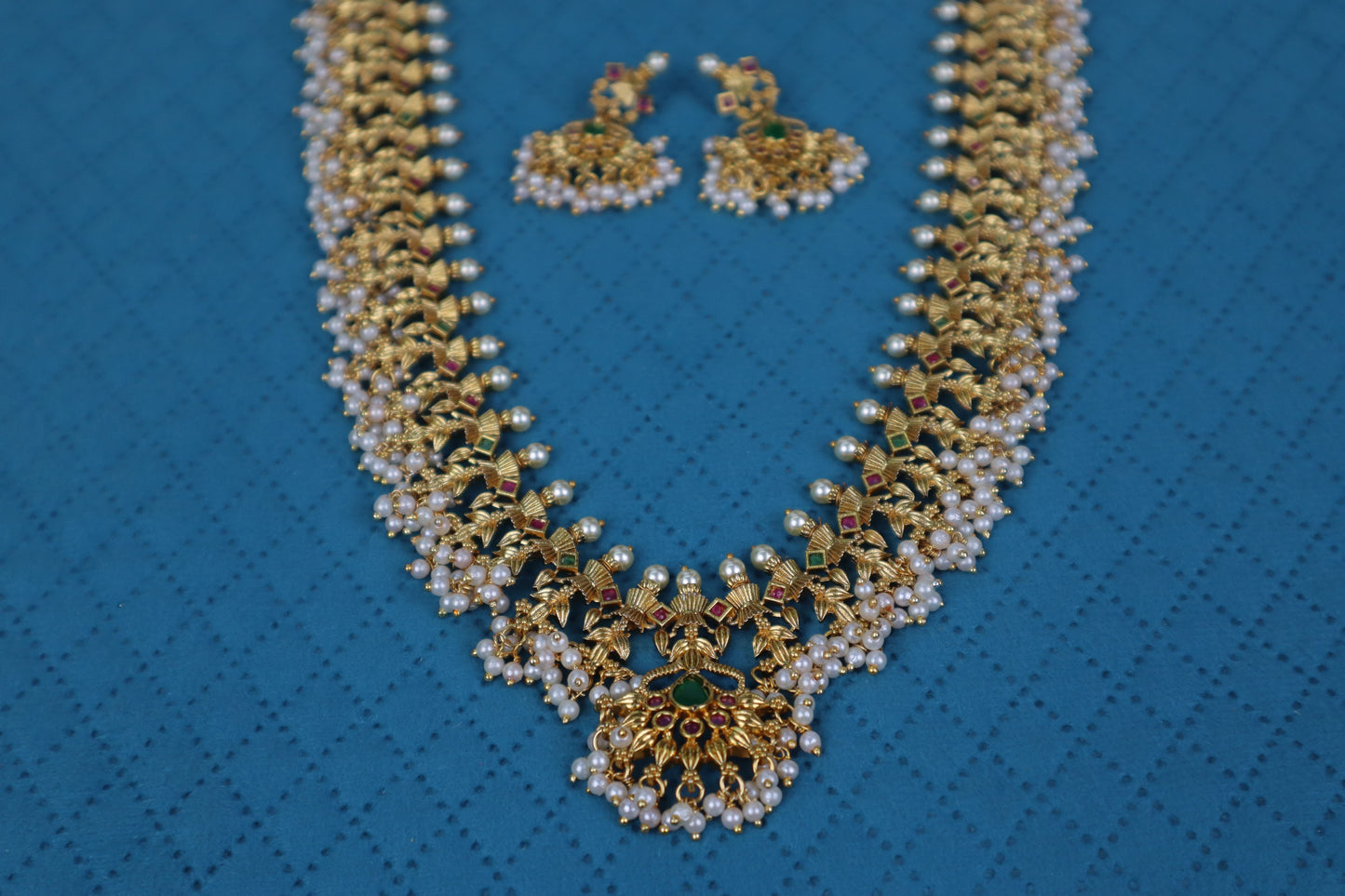 The Royal Guttapusalu Haram Set