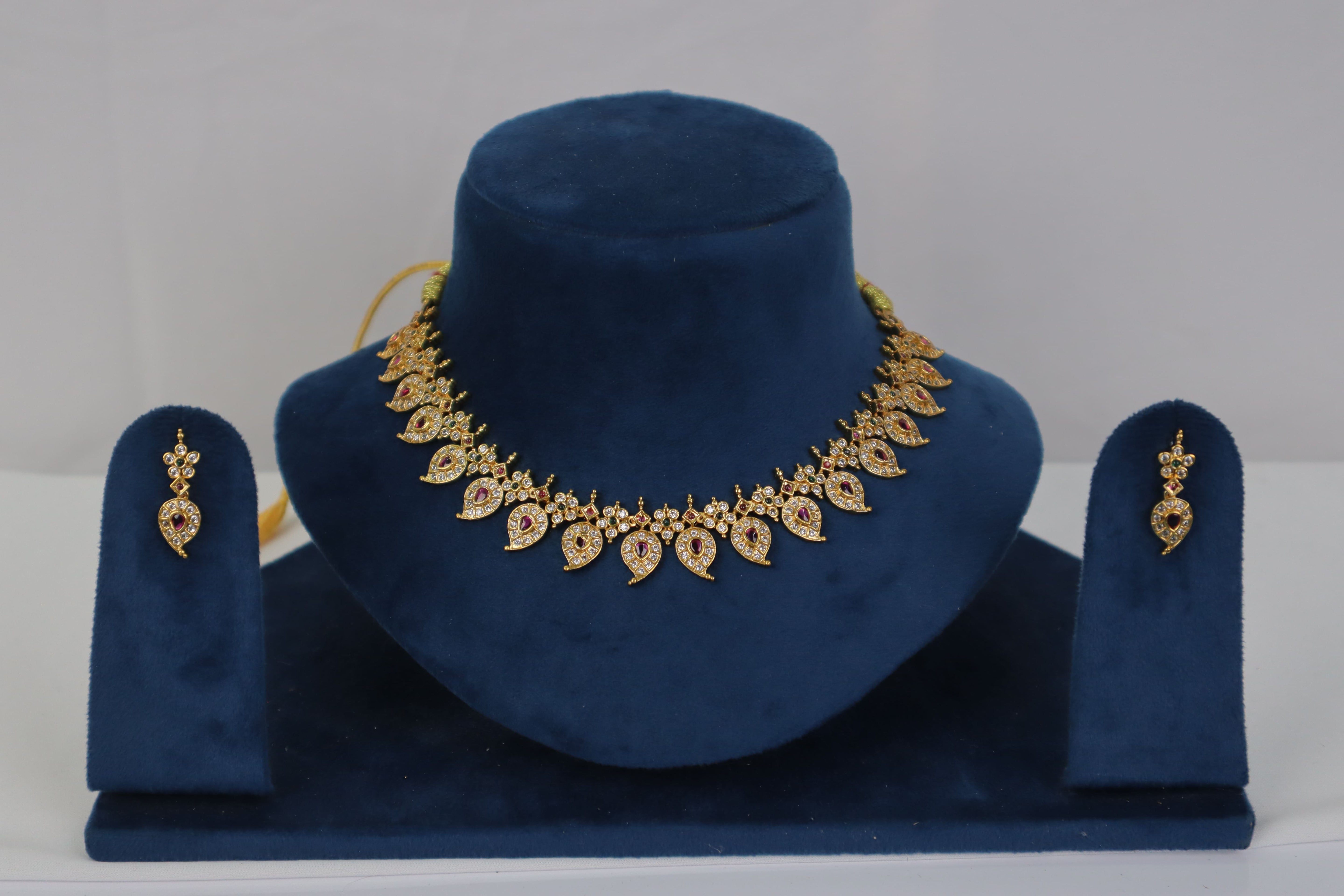 The Advika Mango Leaf Choker Set