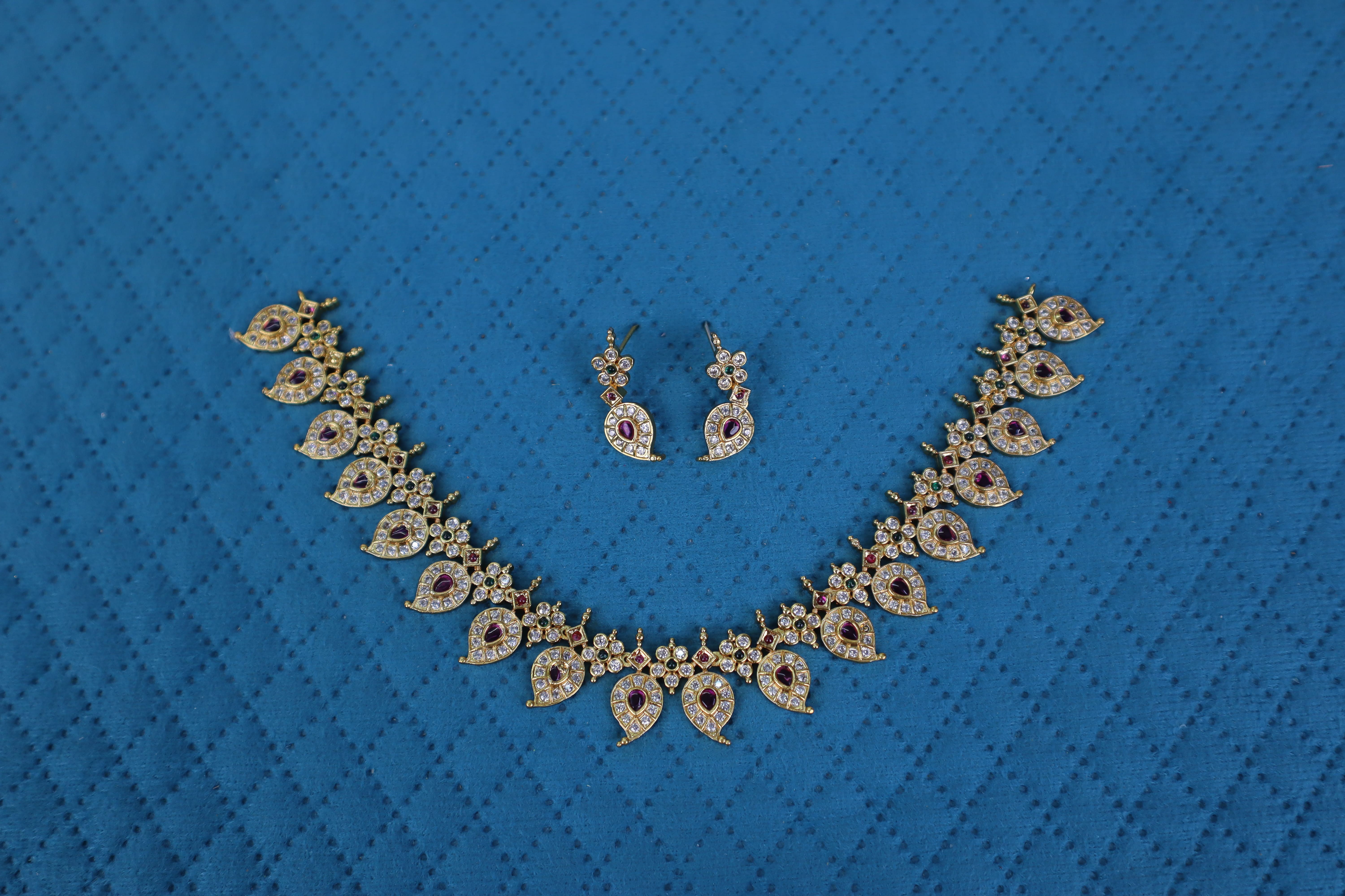 The Advika Mango Leaf Choker Set